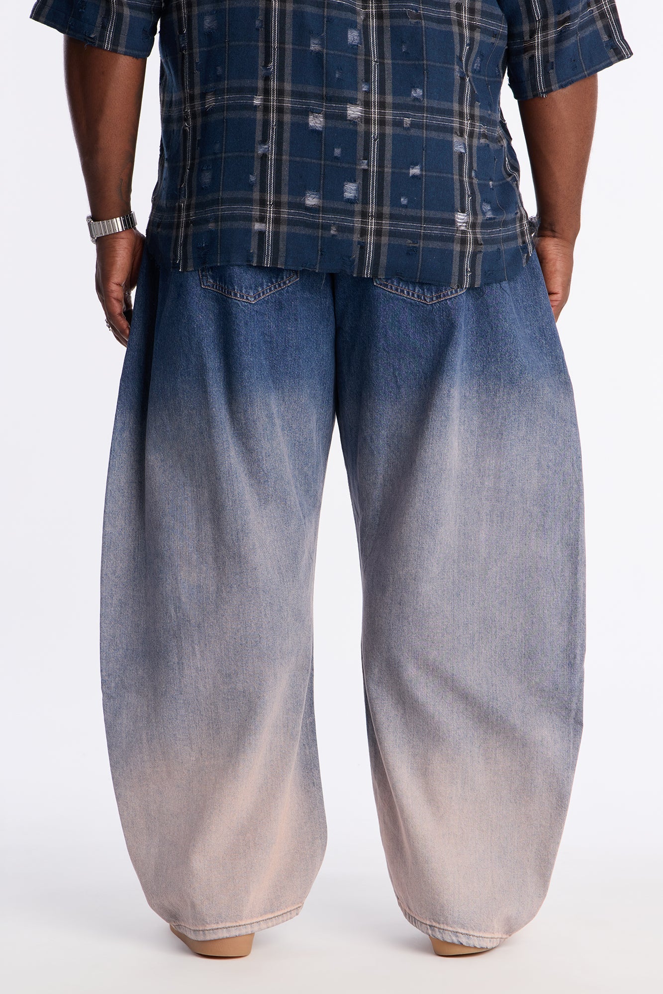 Barrel Into Me Ombre Jean - Medium Blue Wash Fashion Nova