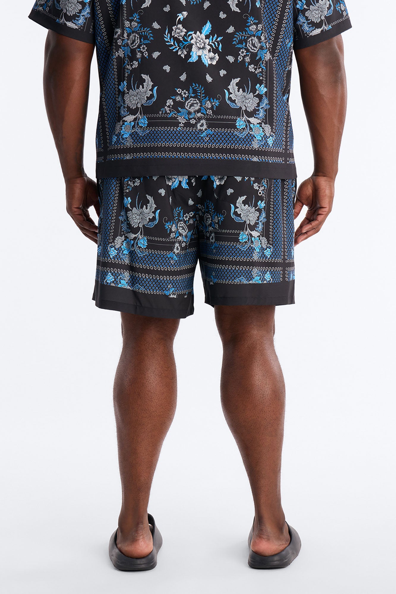 Mirage Bloom Swim Trunk 7″ - Black Fashion Nova