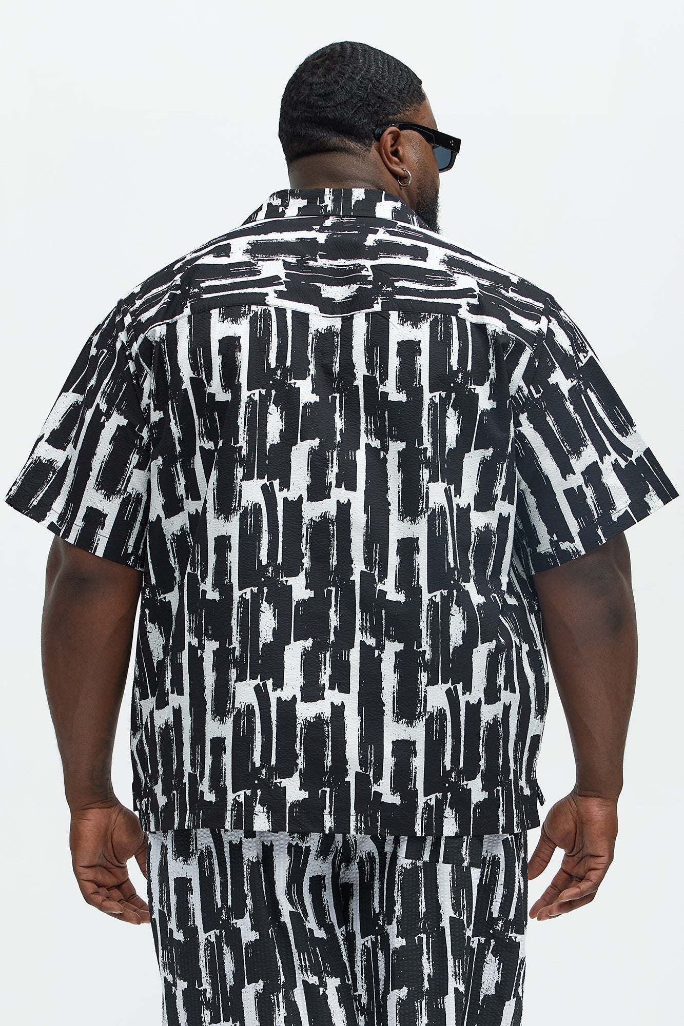 Seersucker Printed Short Sleeve Cuban Collar Shirt - Black/combo Fashion Nova
