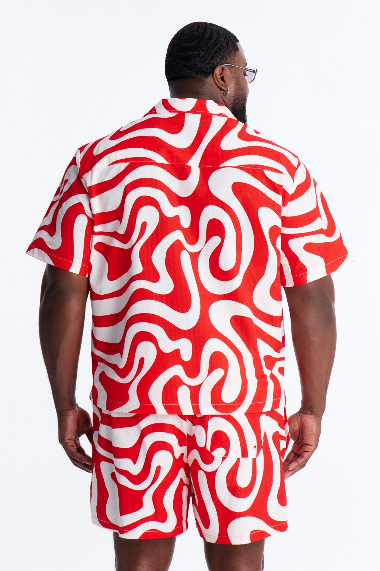 Relaxed Groovy Abstract Printed Seersucker Cuban Collar Button Up Shirt - Red Fashion Nova
