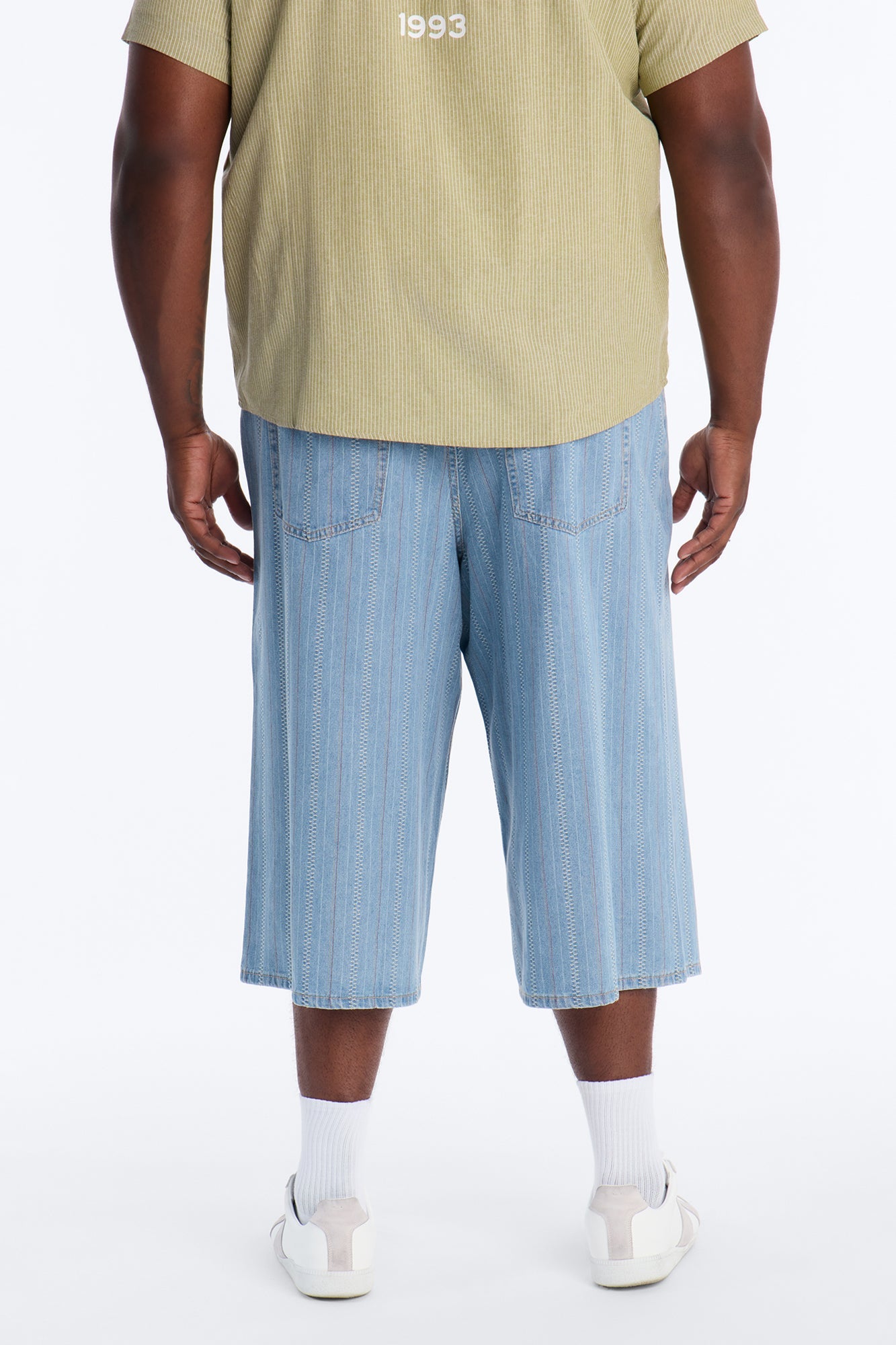 Super Baggy Outfield Denim Short - Light Blue Wash Fashion Nova