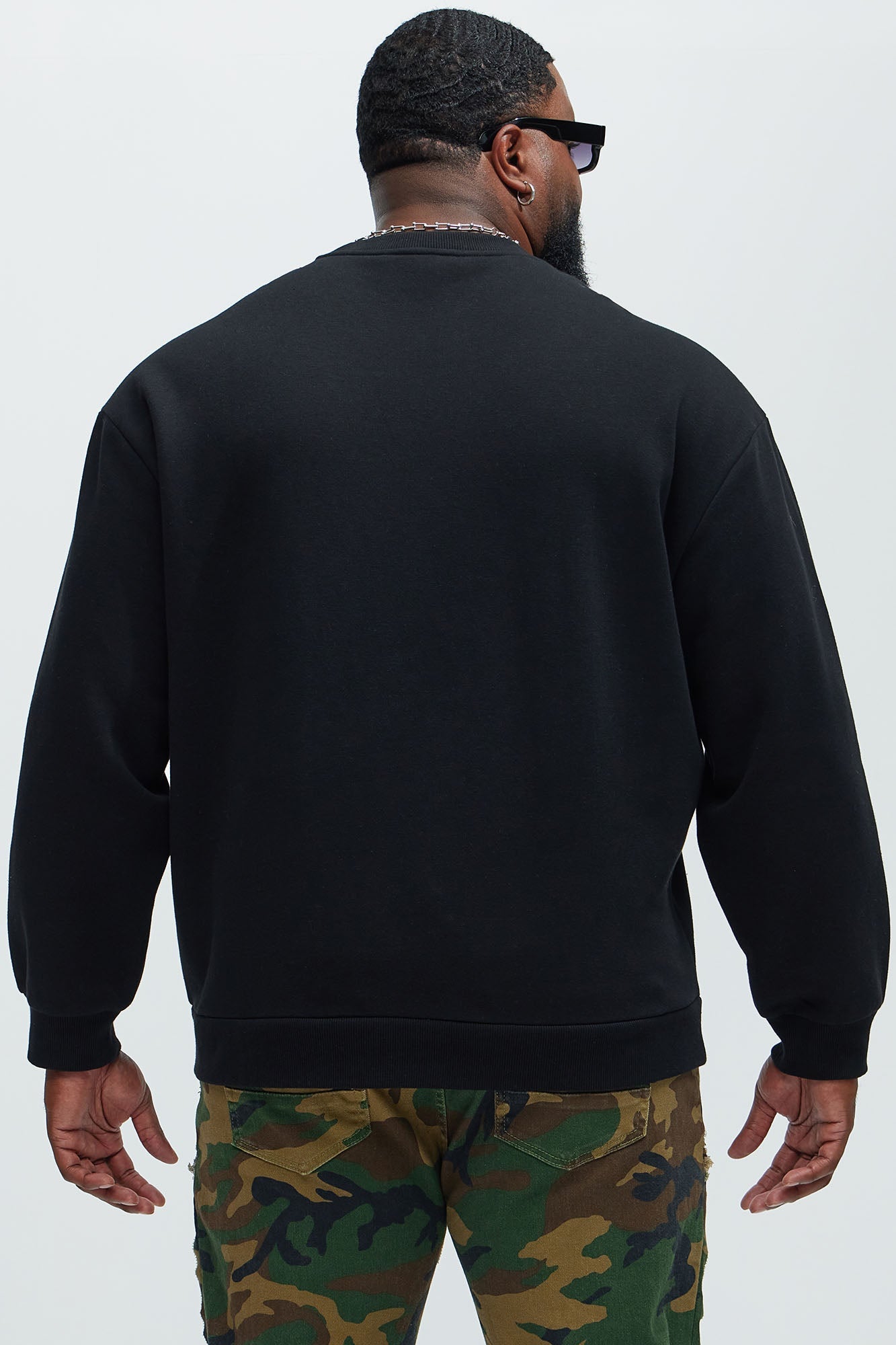 Tyson Crew Neck Sweatshirt - Black Fashion Nova