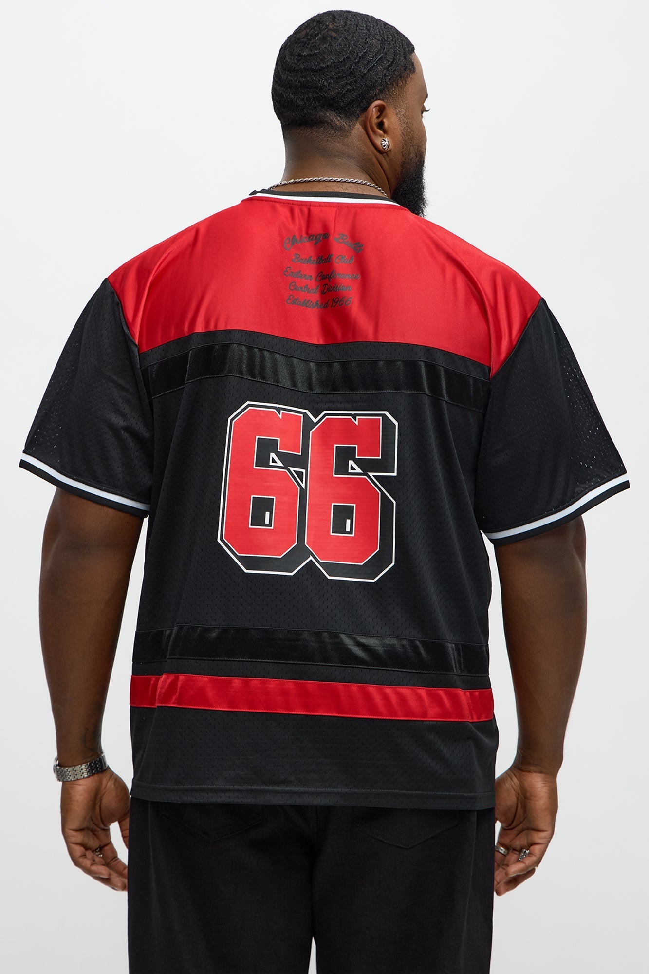 Bulls Regular Fit Basketball Tee - Black Fashion Nova