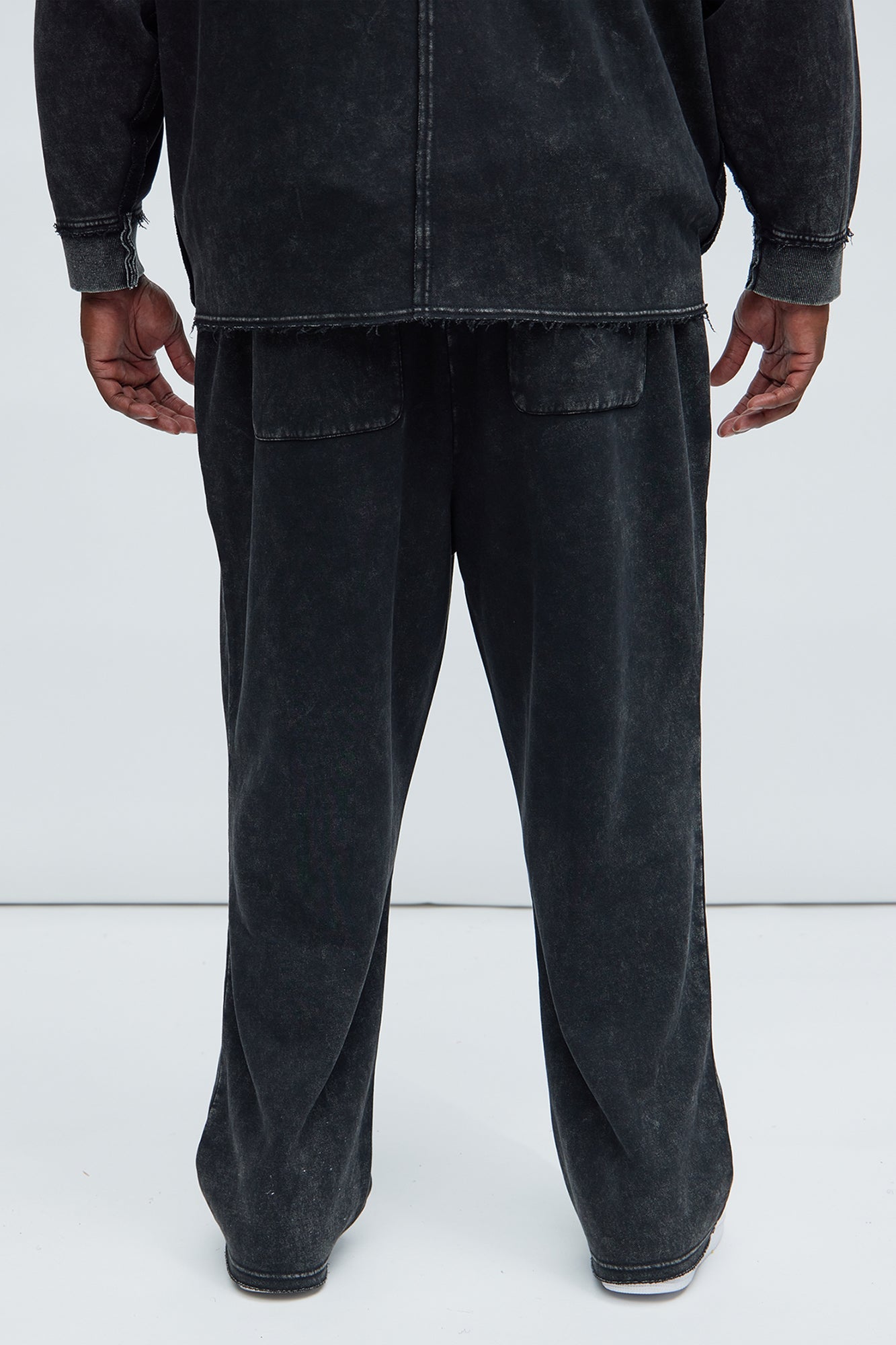 Tyson Frayed Seams Sweatpants - Black Fashion Nova