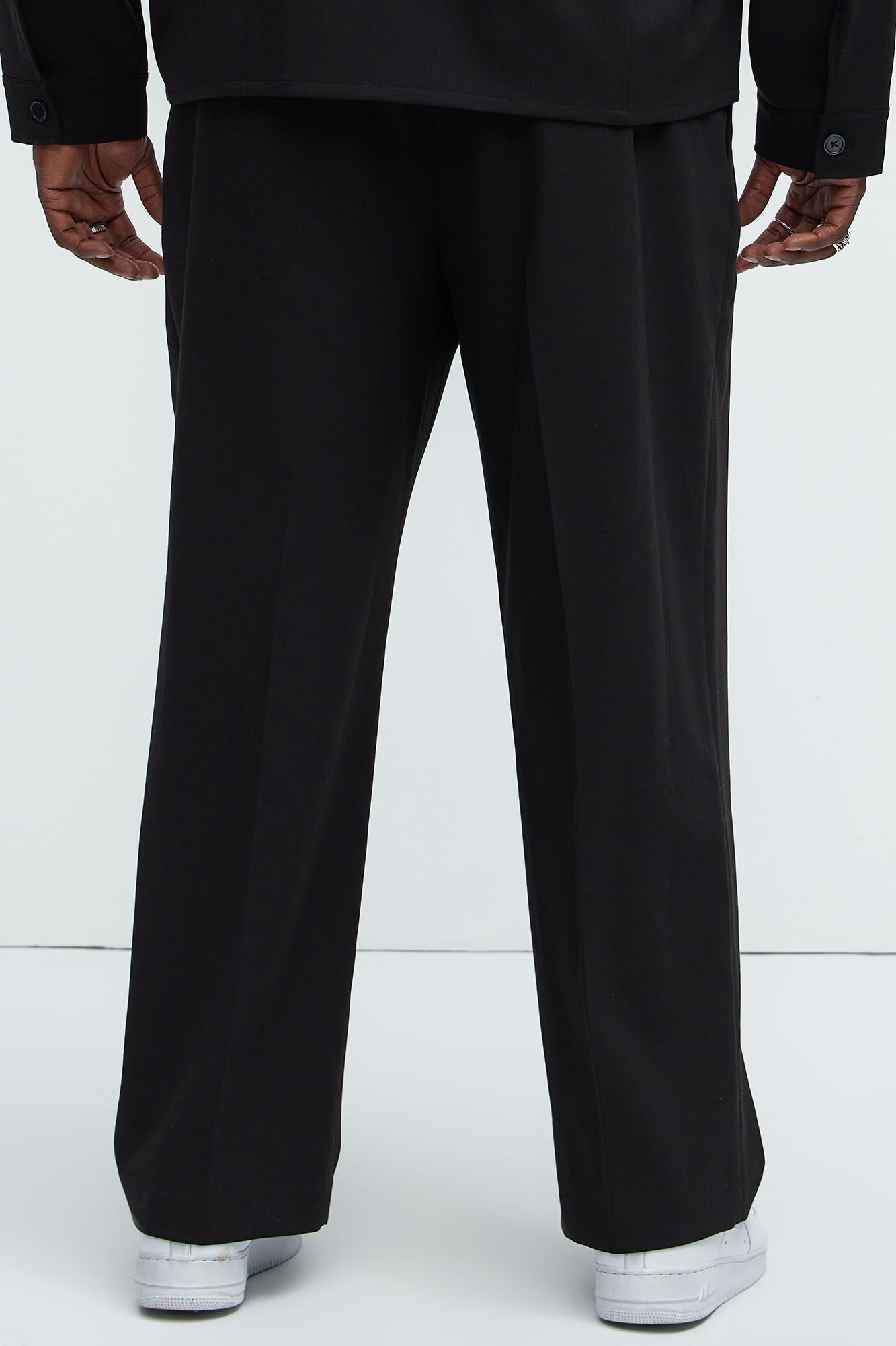 Ronan Relaxed Tapered Trousers - Black Fashion Nova
