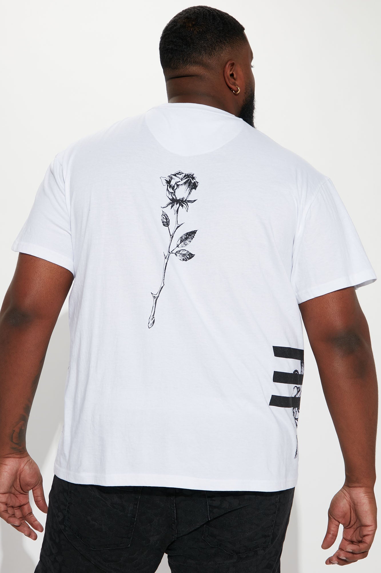 Black Roses Short Sleeve Tee - White Fashion Nova