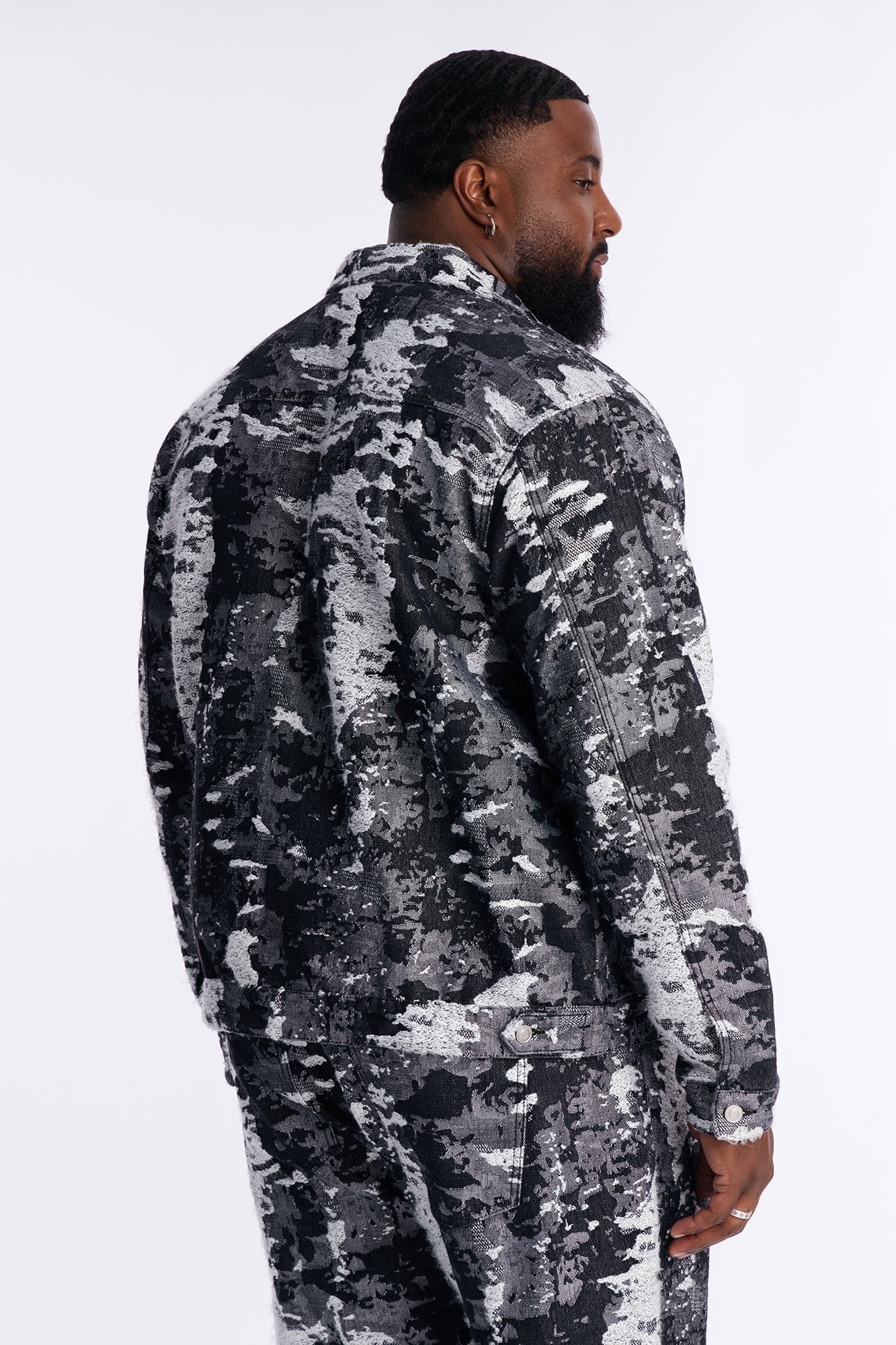 Cropped Fading In And Out Work Jacket - Black Wash Fashion Nova