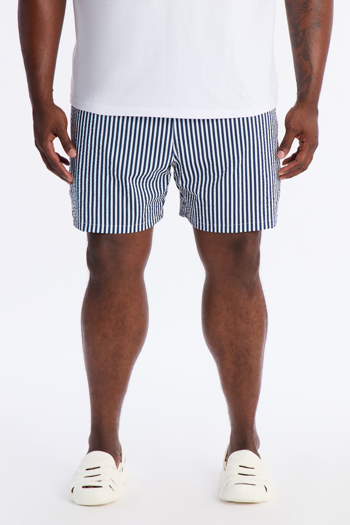 Striped Resort Seersucker Swim Trunk 6″ - Navy Fashion Nova
