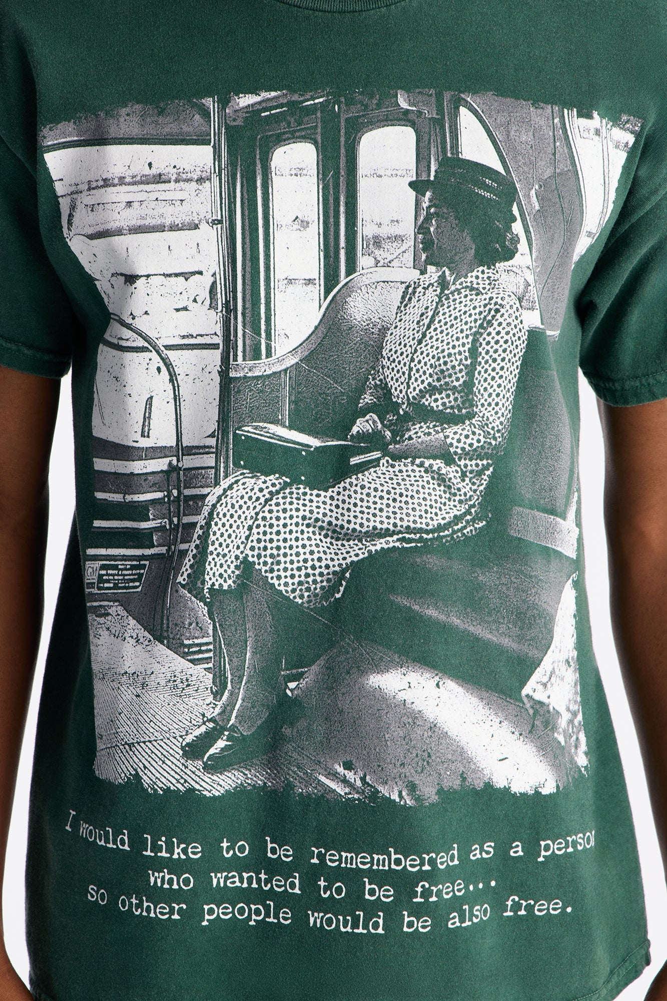 Rosa Legacy Short Sleeve Tee - Hunter Green Fashion Nova