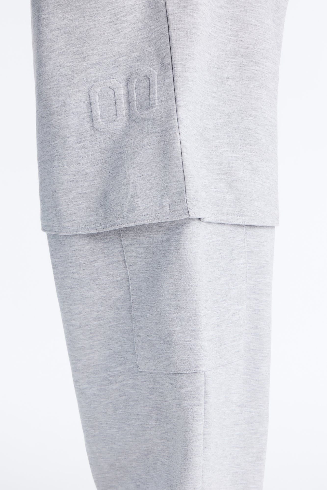 Structured Fleece Embossed Cargo Joggers - Heather Grey Fashion Nova