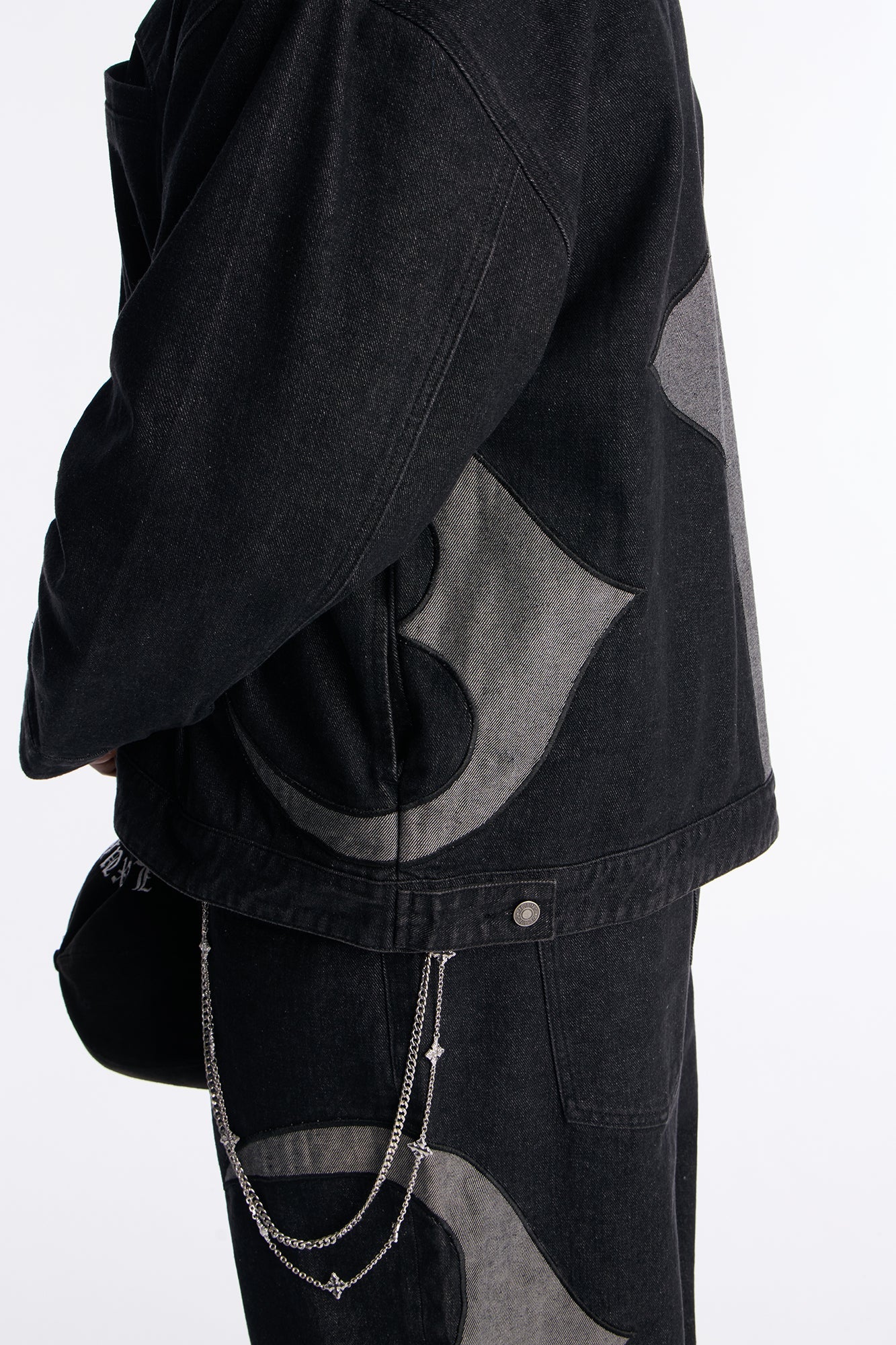 Cropped Crescent Denim Work Jacket - Black Fashion Nova