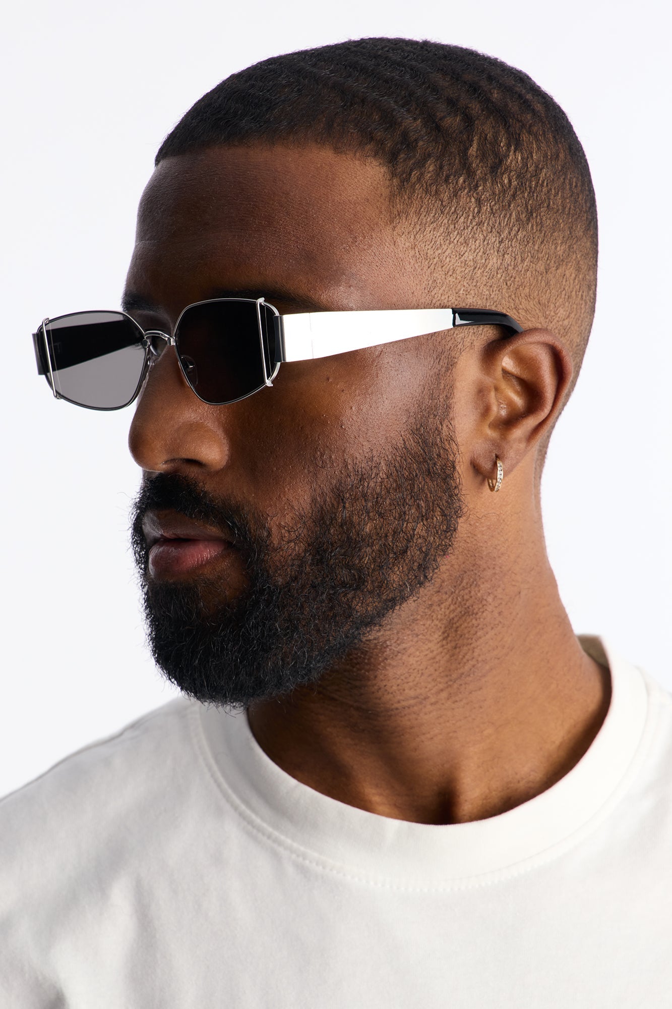 Strike Round Matte Metal Frame Sunglasses - Black/Silver Fashion Nova