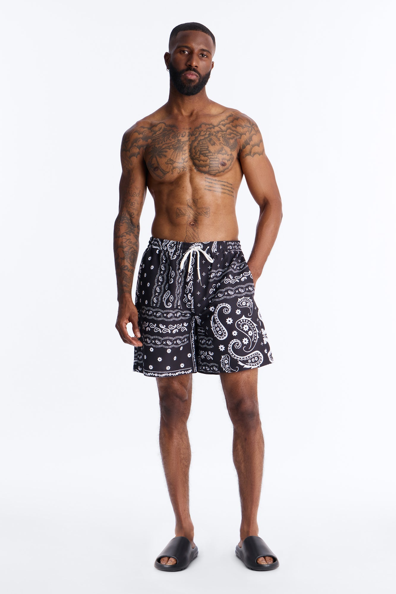 Wild Paisley Printed Swim Trunk 7″ - Black Fashion Nova
