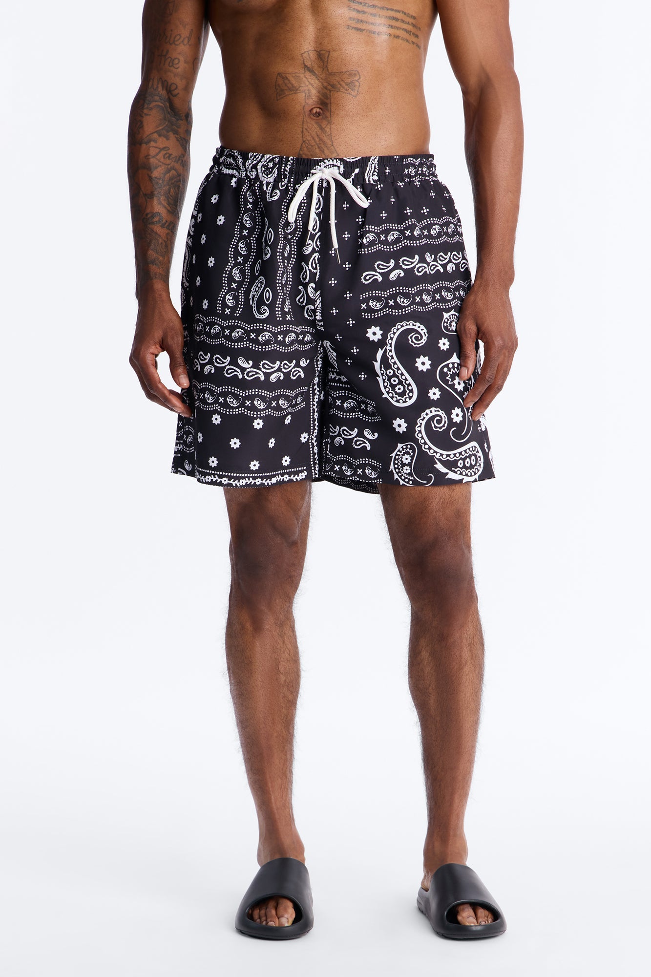Wild Paisley Printed Swim Trunk 7″ - Black Fashion Nova