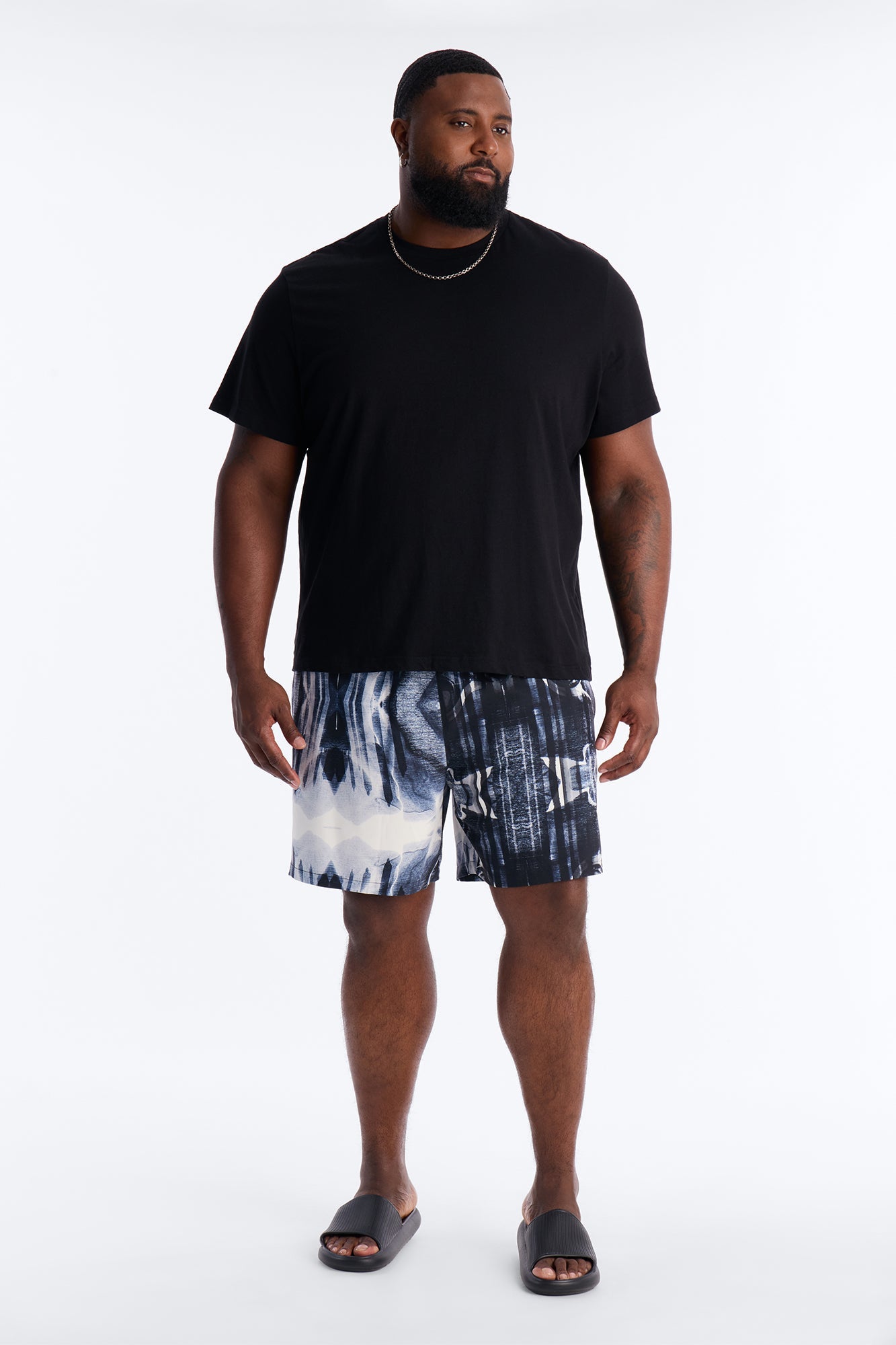 Abstract Oxide Printed Swim Trunk 7″ - Black Fashion Nova