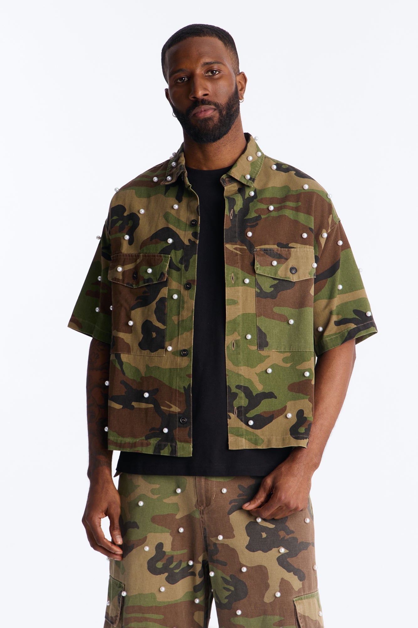 Pearl Still Wildin' Camo Short Sleeve Button Up - Green Fashion Nova