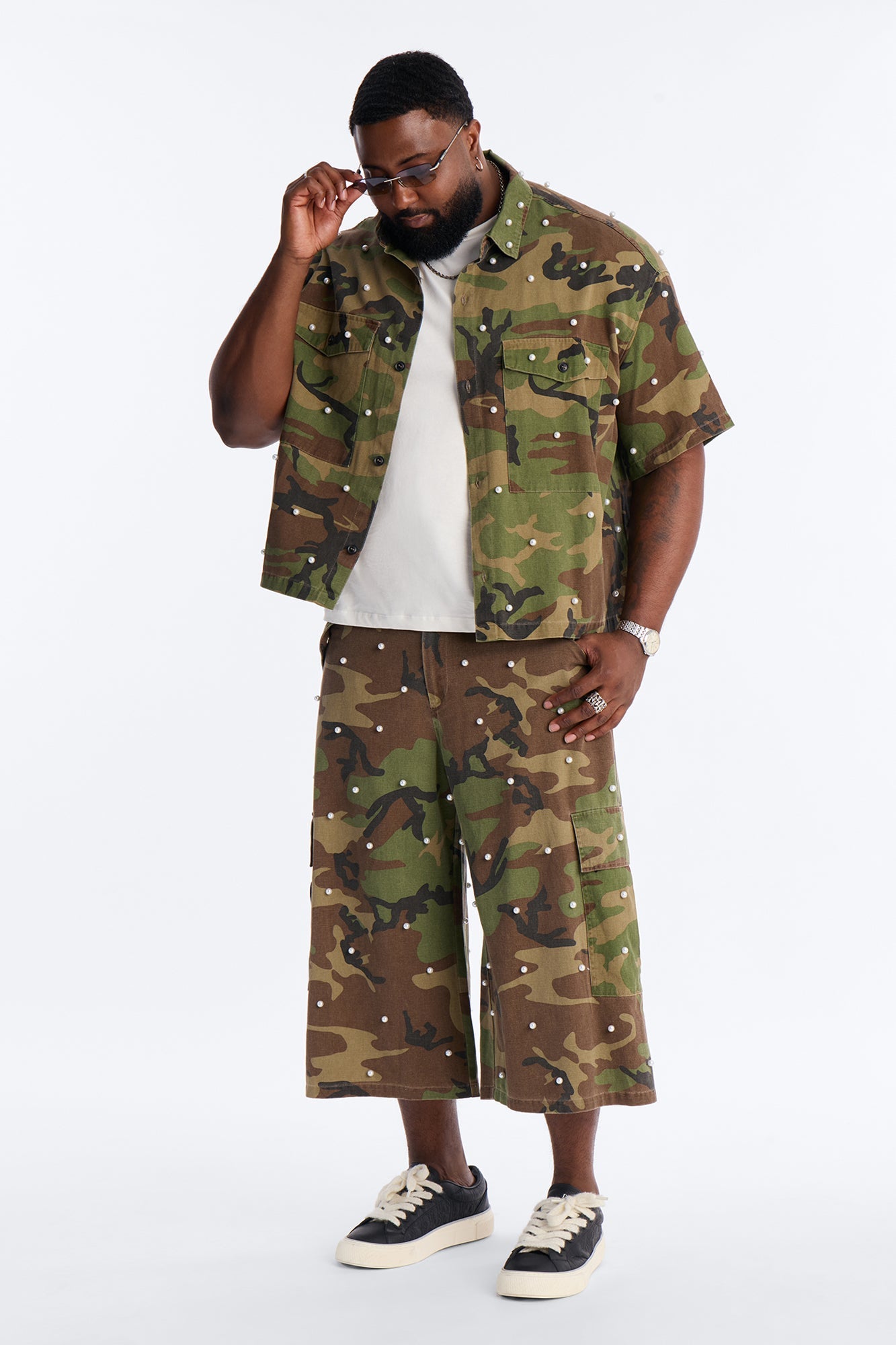 Baggy Pearl Still Wildin' Camo Short - Green Fashion Nova