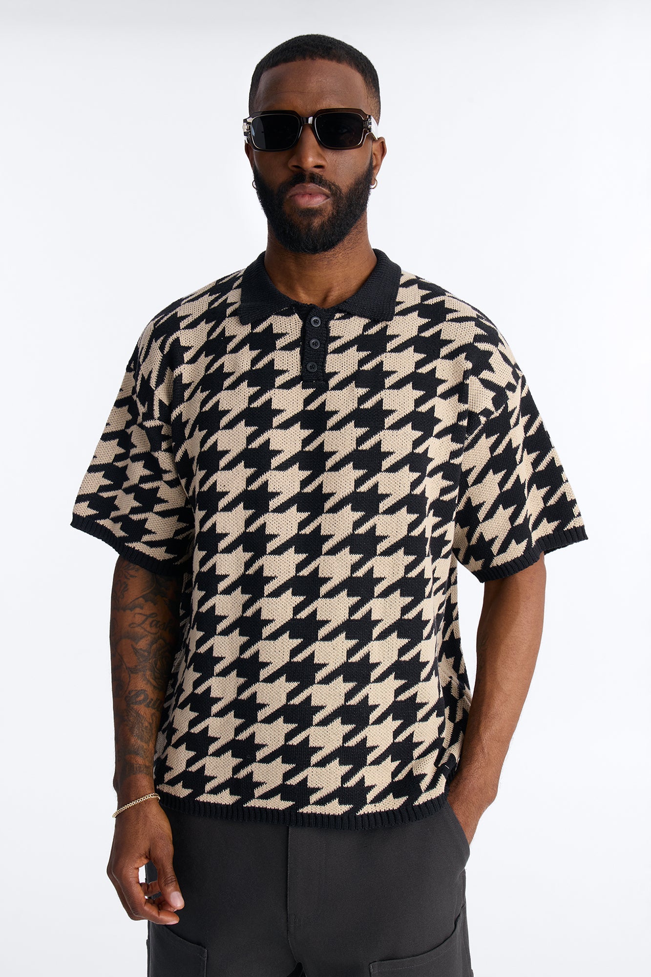 Houndstooth Short Sleeve Knitted Polo - Black Fashion Nova