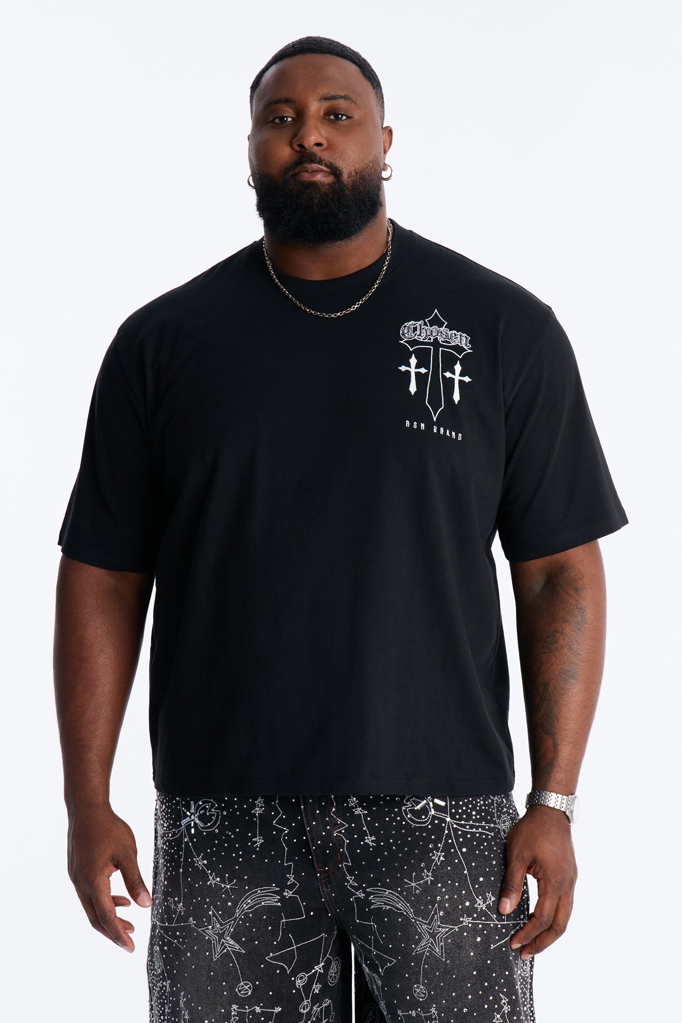 Chosen Cross Embroidery Short Sleeve Tee - Black Fashion Nova