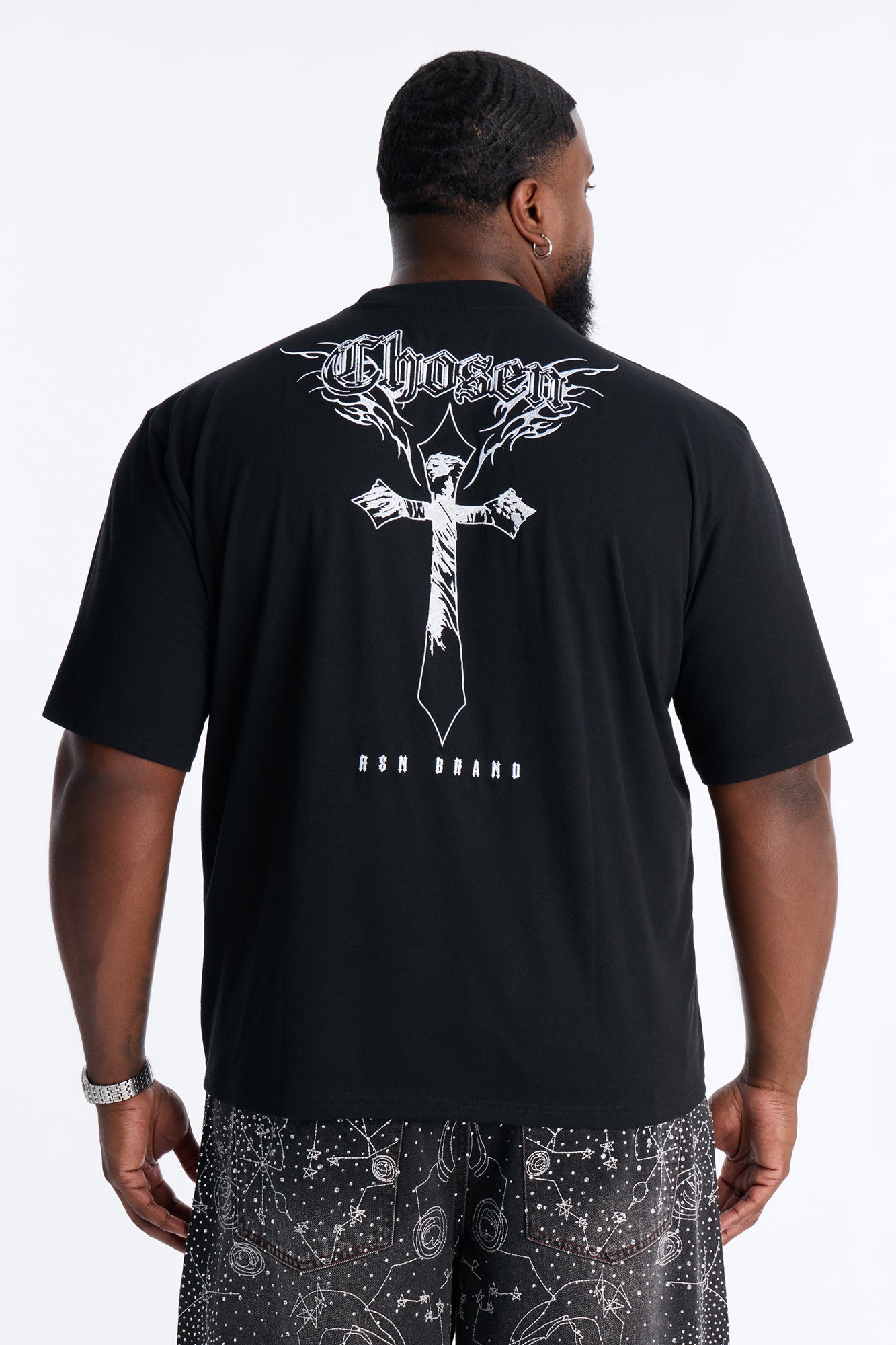 Chosen Cross Embroidery Short Sleeve Tee - Black Fashion Nova