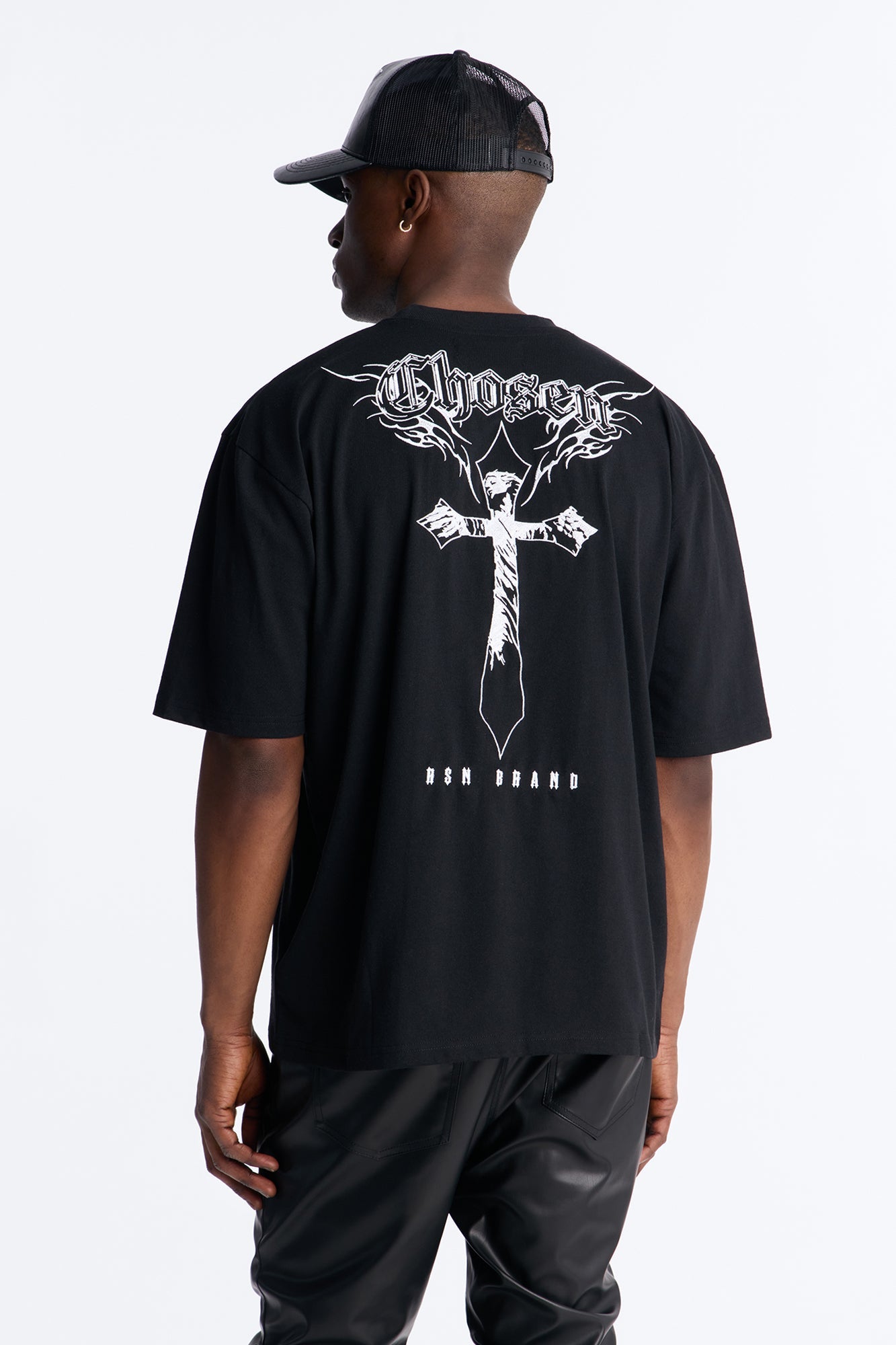 Chosen Cross Embroidery Short Sleeve Tee - Black Fashion Nova