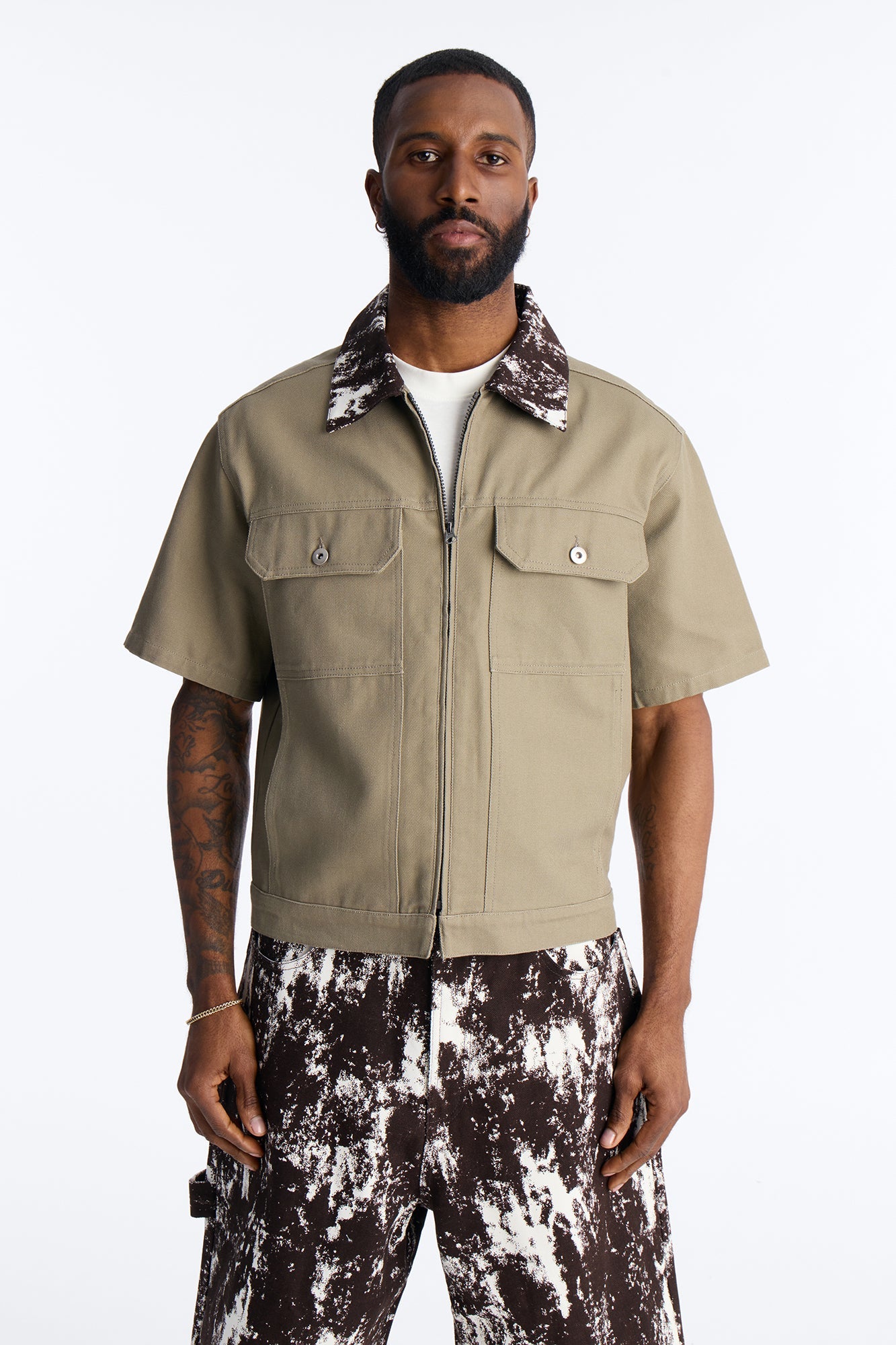 Canon Contrast Collar Zip Up Shirt - Taupe Fashion Nova