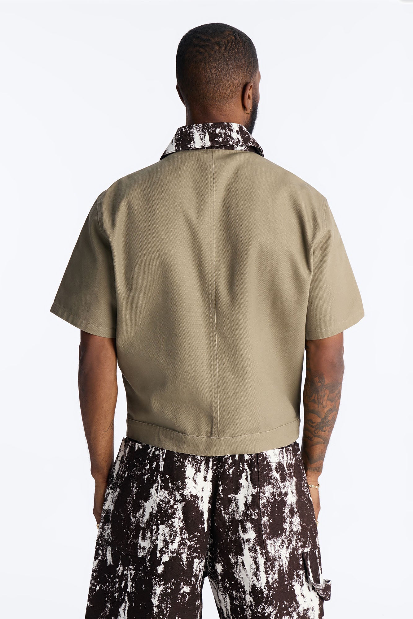Canon Contrast Collar Zip Up Shirt - Taupe Fashion Nova