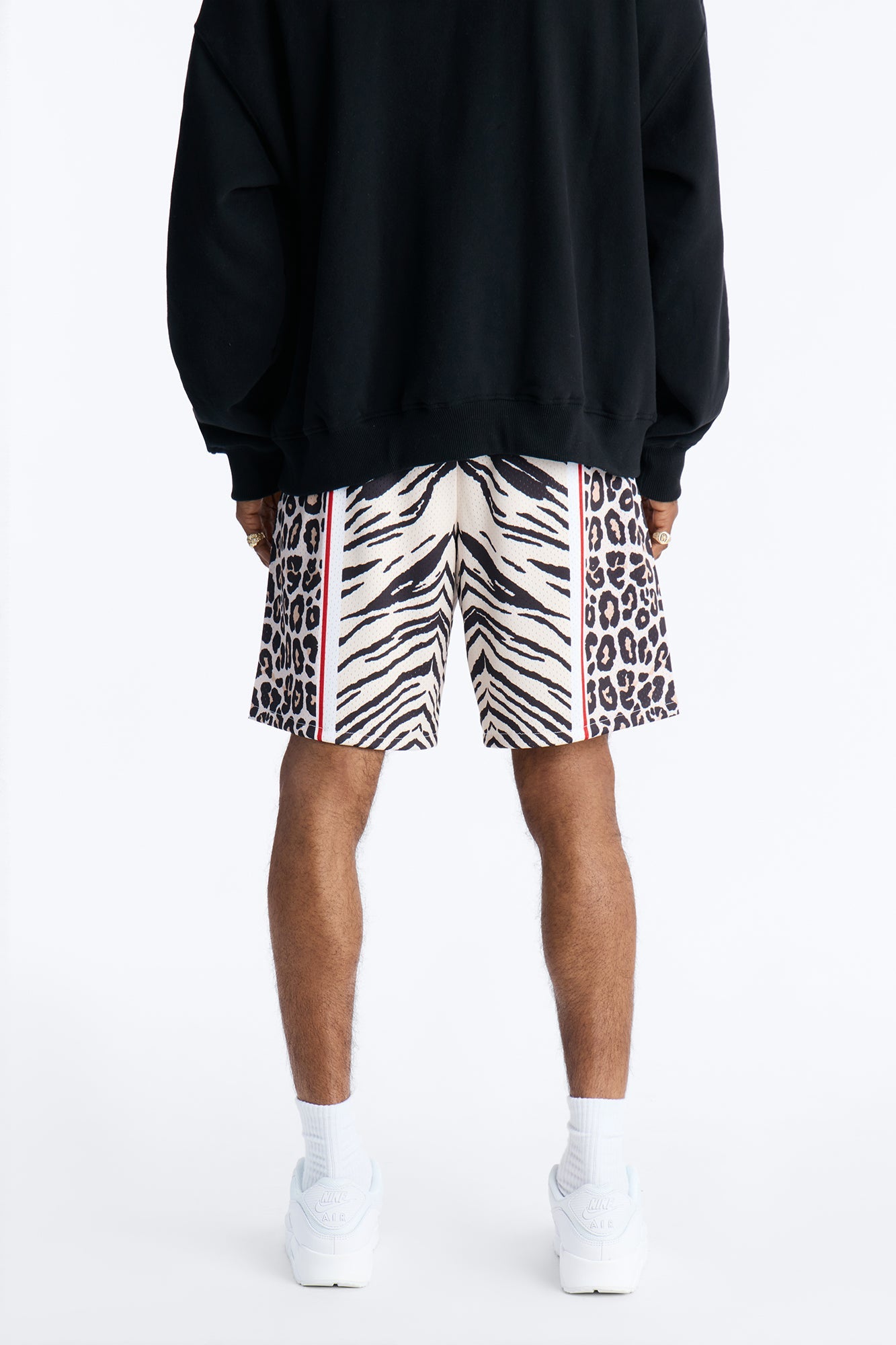 Relaxed Clash Of The Jungle Championship Short - Multi Color Fashion Nova