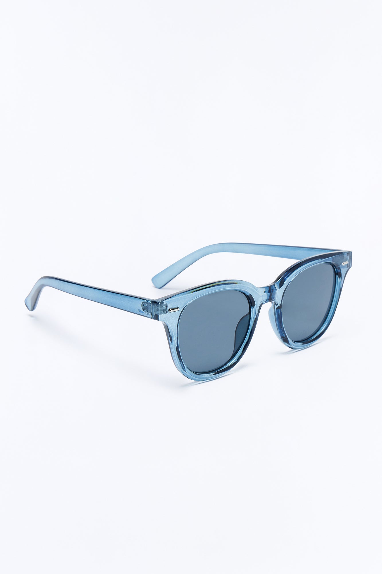 Statement Rounded Wayfarer Sunglasses - Blue Fashion Nova