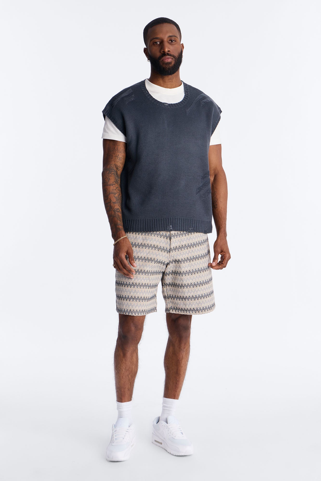 Shredline Desgastado Frayed Sweater Vest - Olive Fashion Nova
