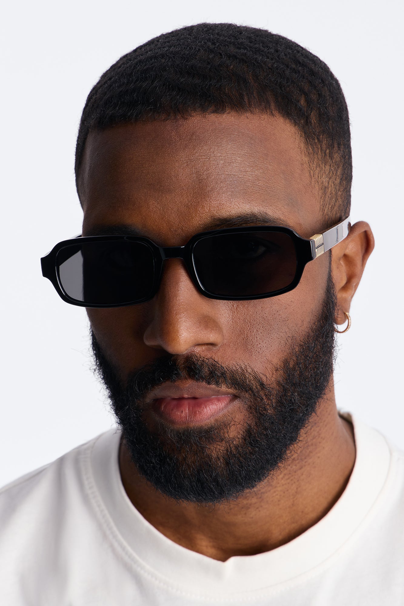 Barcode Streamline Sunglasses - Black Fashion Nova
