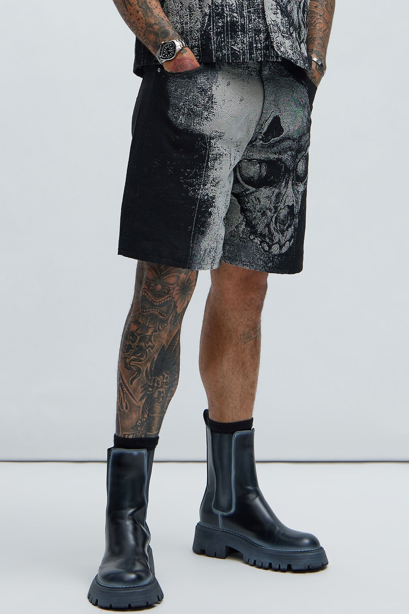 Azrael Tapestry Shorts - Black/combo Fashion Nova