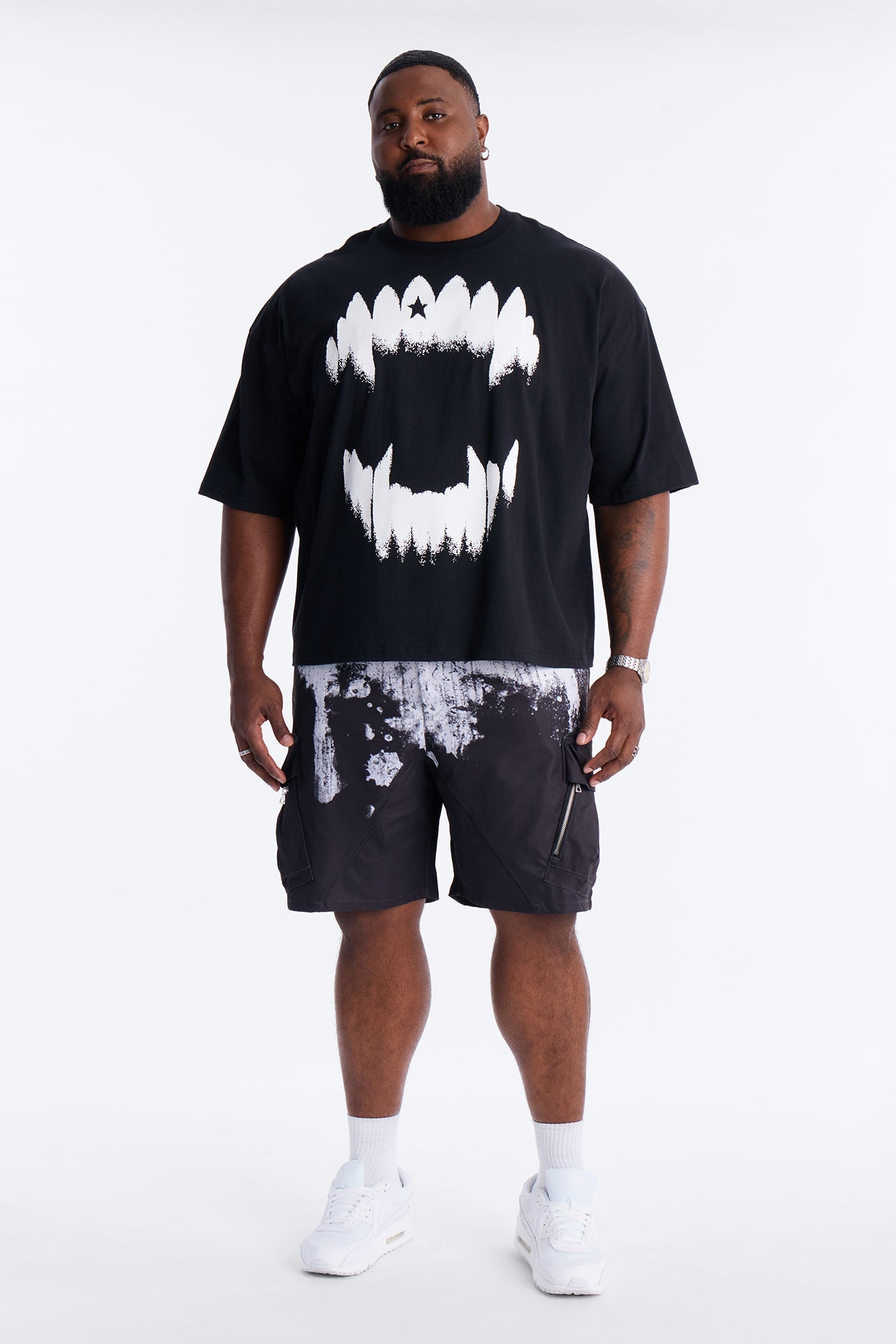 Relaxed Traveling Artist Short - Black/White Fashion Nova