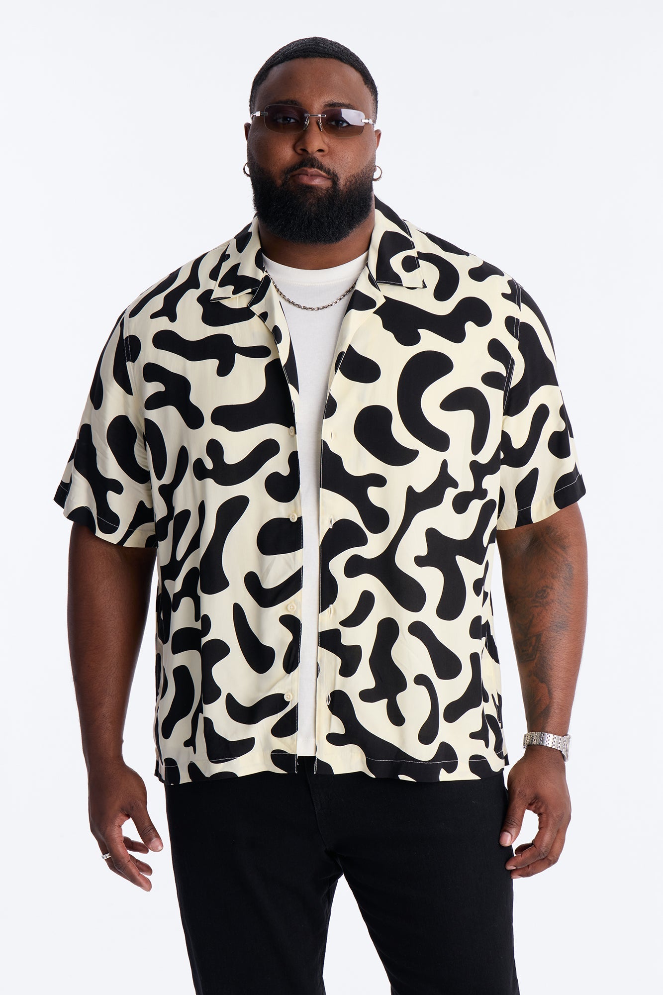 Bold Metric Cuban Shirt - Black Fashion Nova