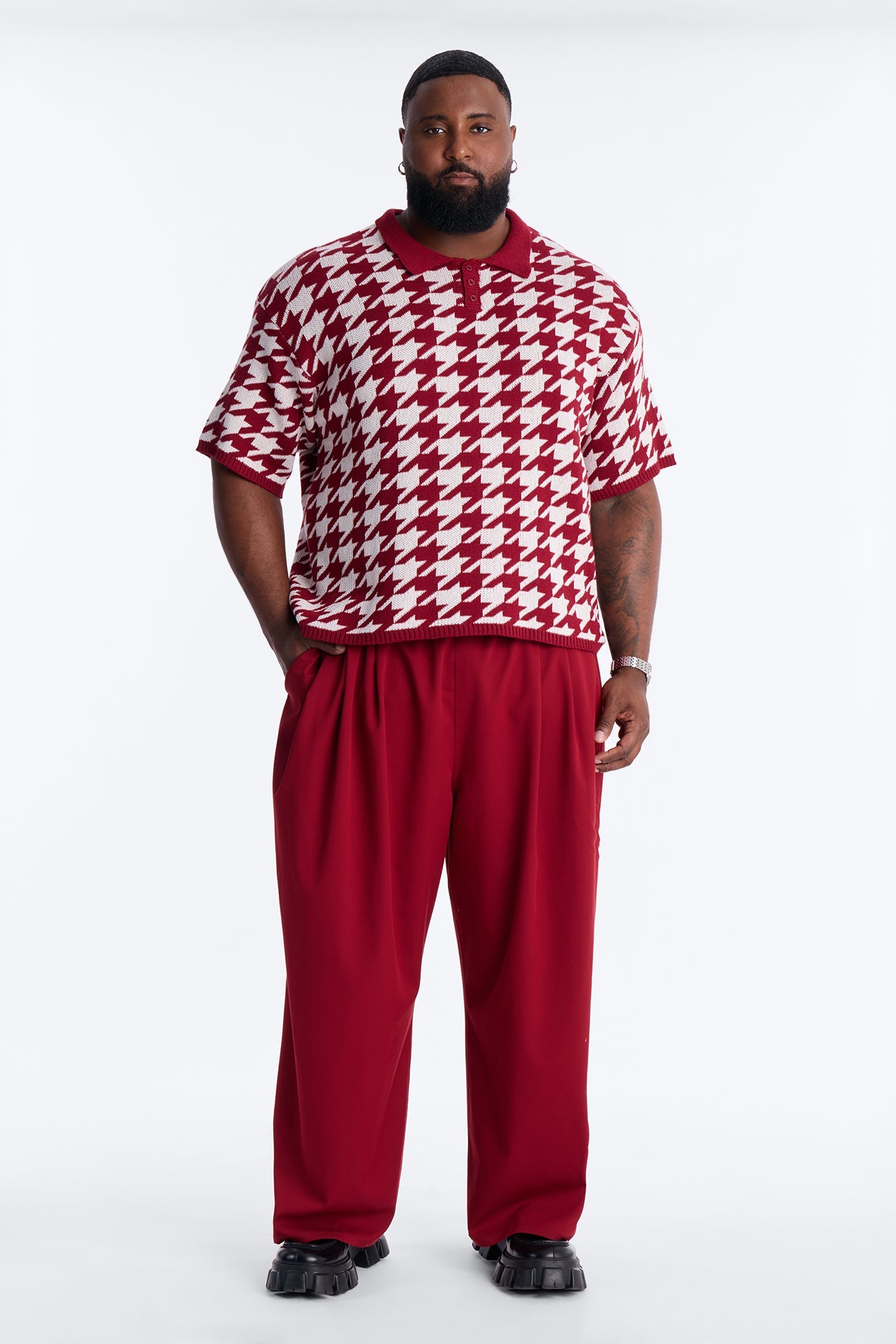 Houndstooth Short Sleeve Knitted Polo - Burgundy Fashion Nova