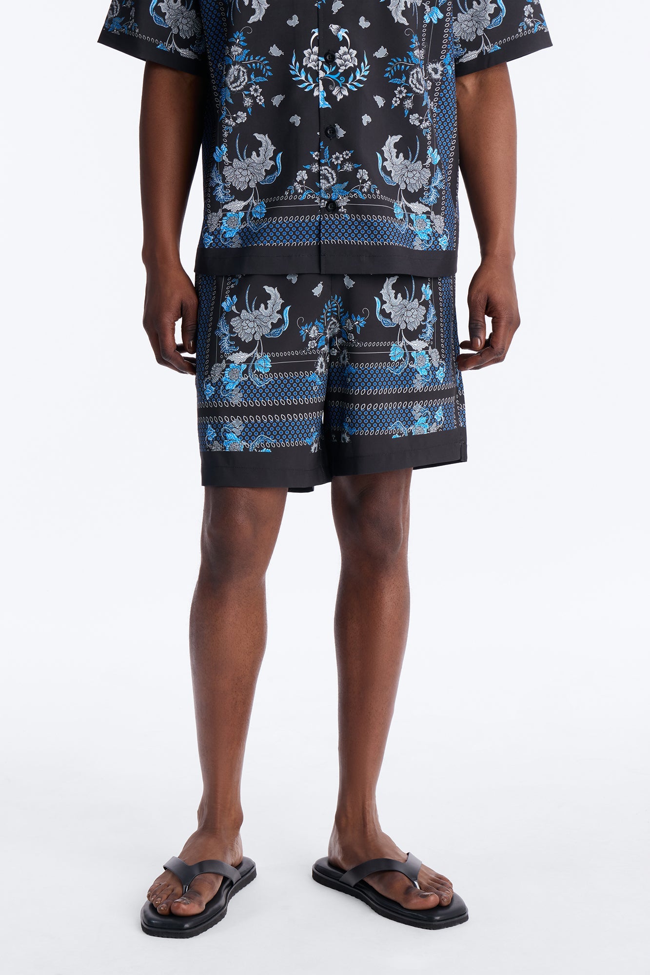 Mirage Bloom Swim Trunk 7″ - Black Fashion Nova