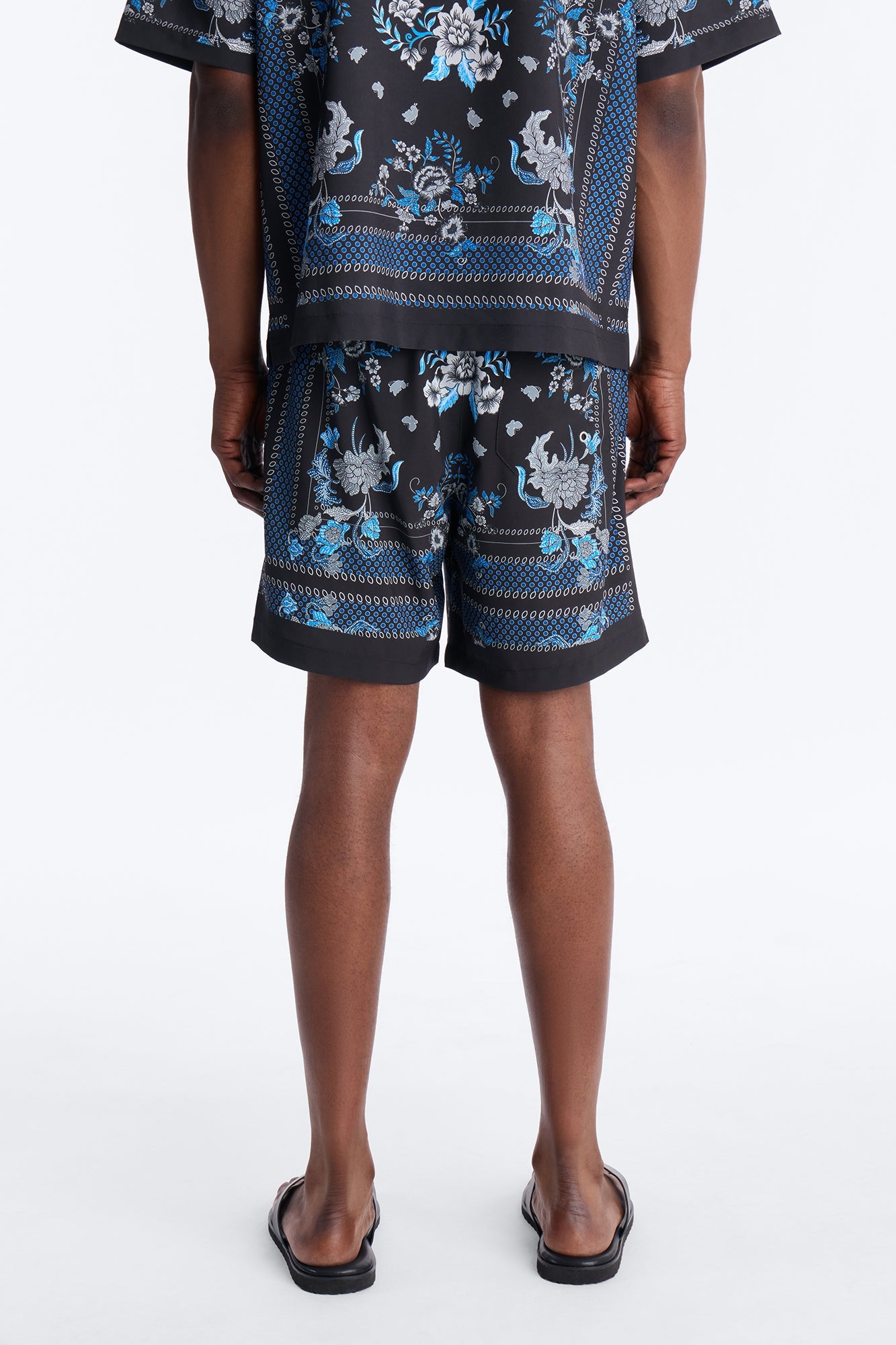 Mirage Bloom Swim Trunk 7″ - Black Fashion Nova