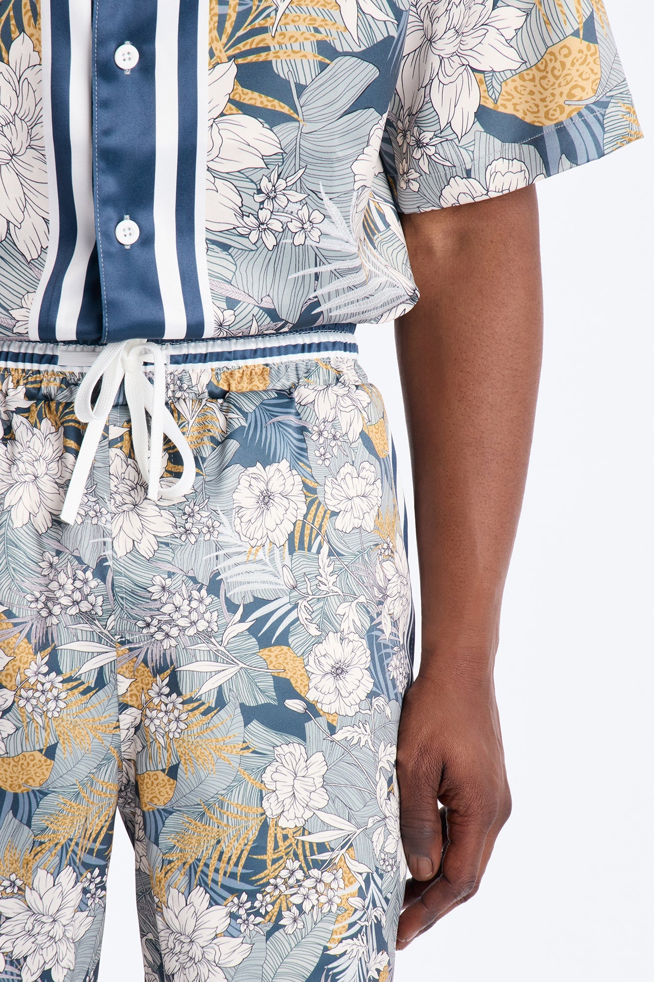 Relaxed Palm Vista Short - Blue Fashion Nova