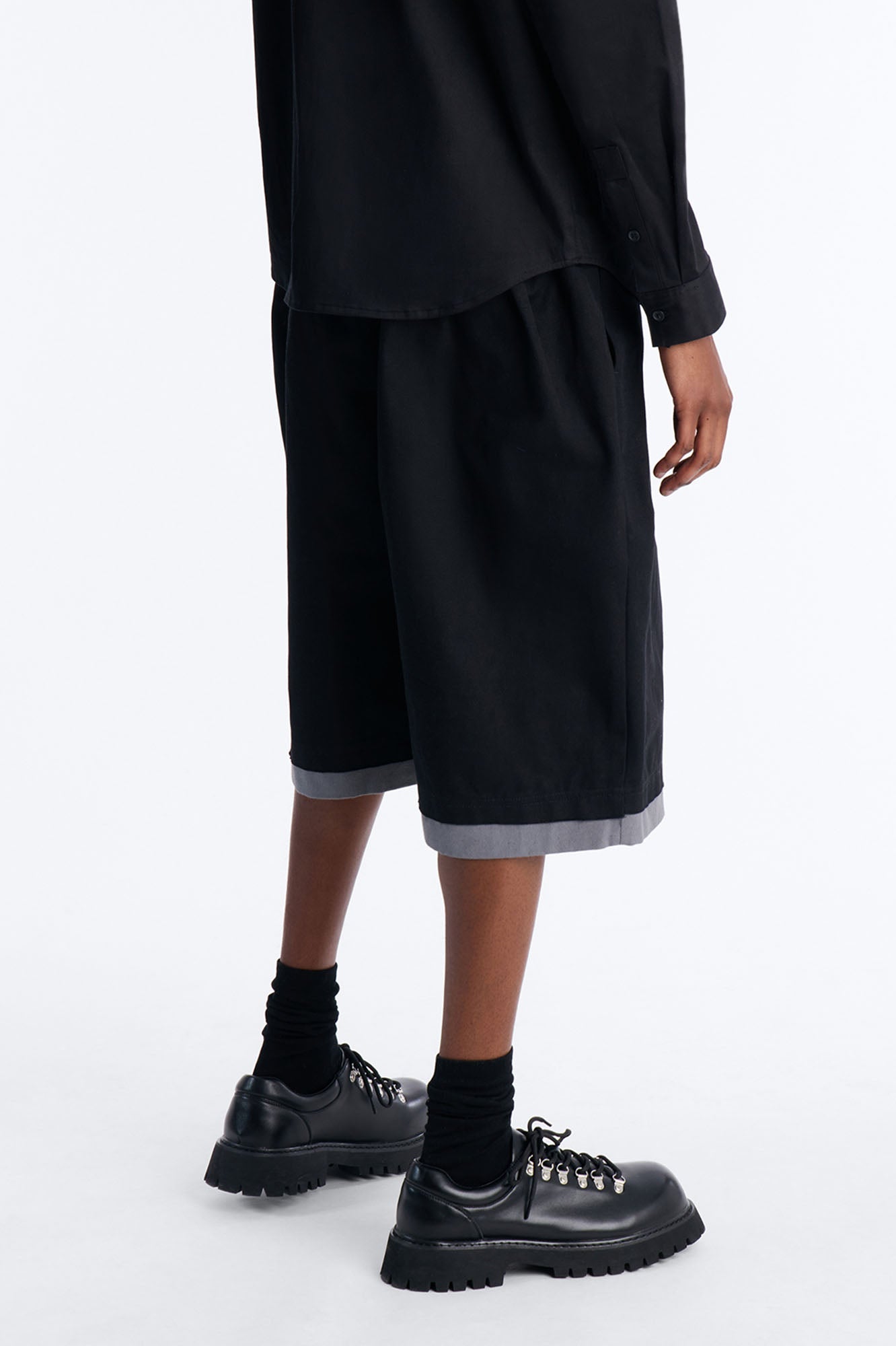 Baggy Pleated Milano Short - Black Fashion Nova
