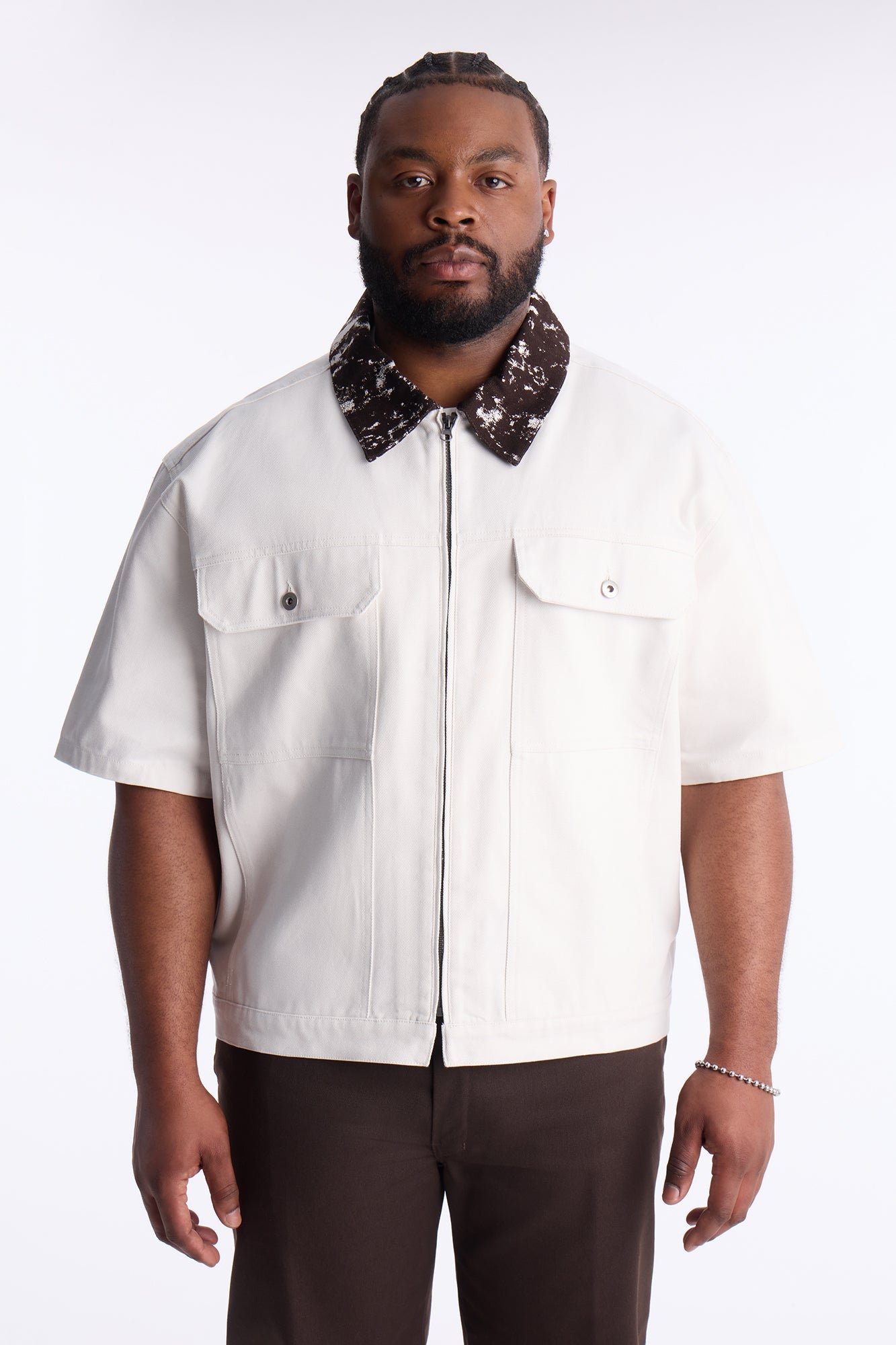 Canon Contrast Collar Zip Up Shirt - White Fashion Nova