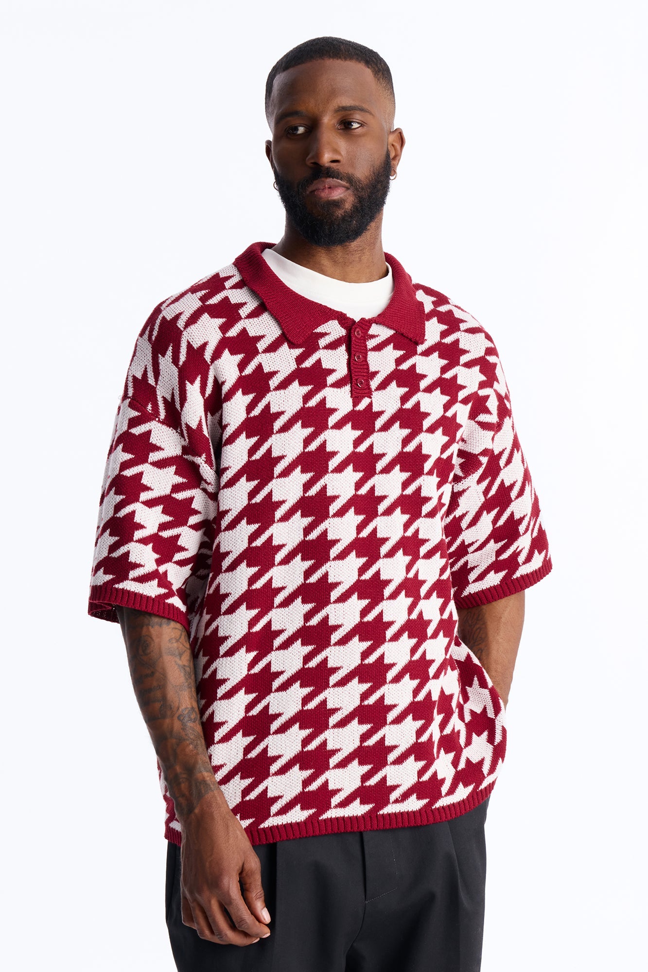 Houndstooth Short Sleeve Knitted Polo - Burgundy Fashion Nova