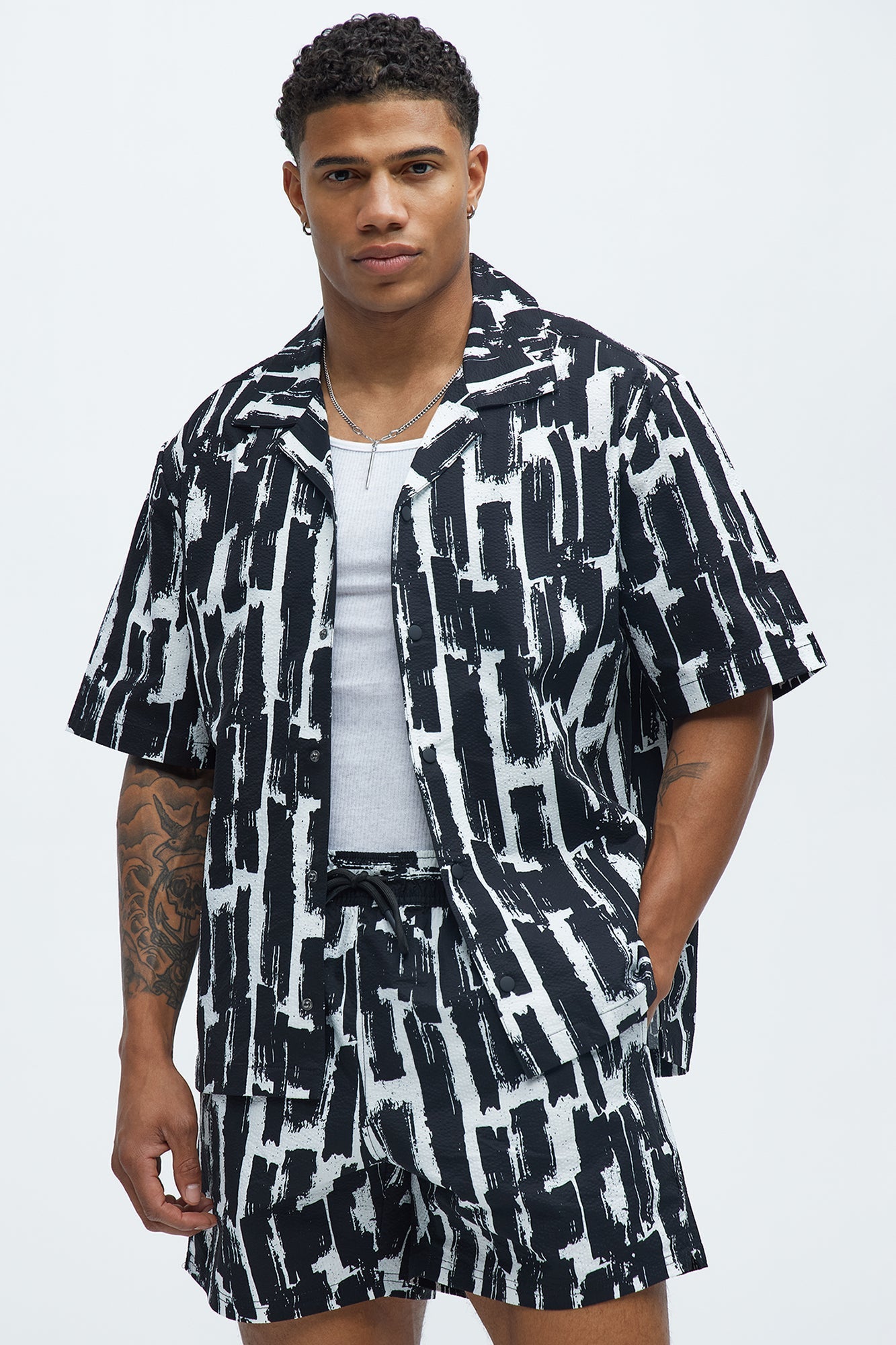 Seersucker Printed Short Sleeve Cuban Collar Shirt - Black/combo Fashion Nova