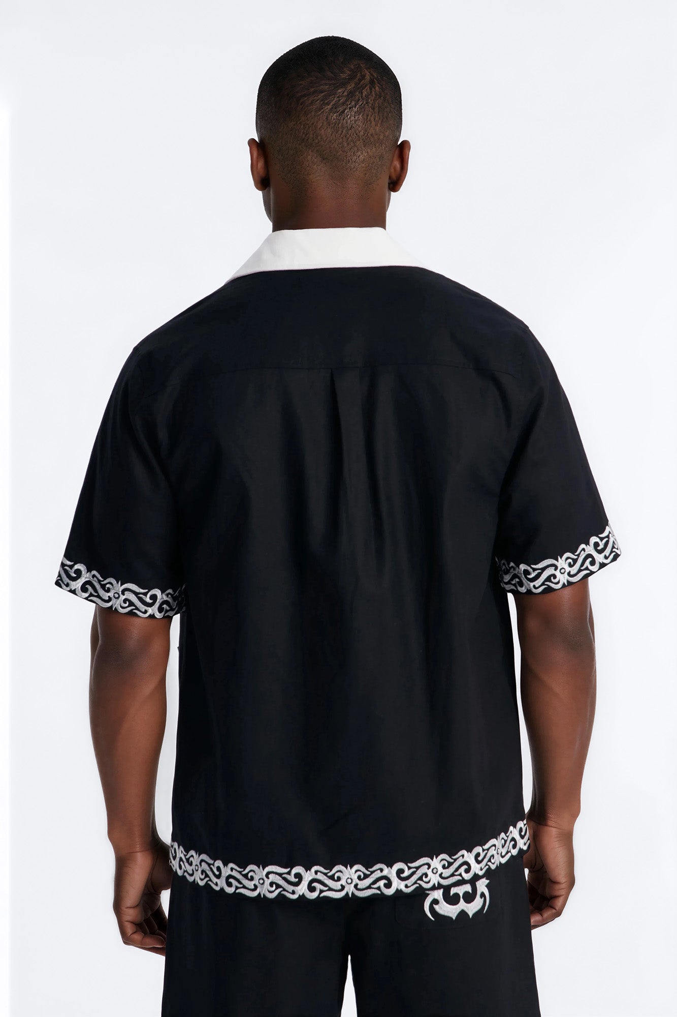 Coastal Isla Cuban Button Up Shirt - Black Fashion Nova