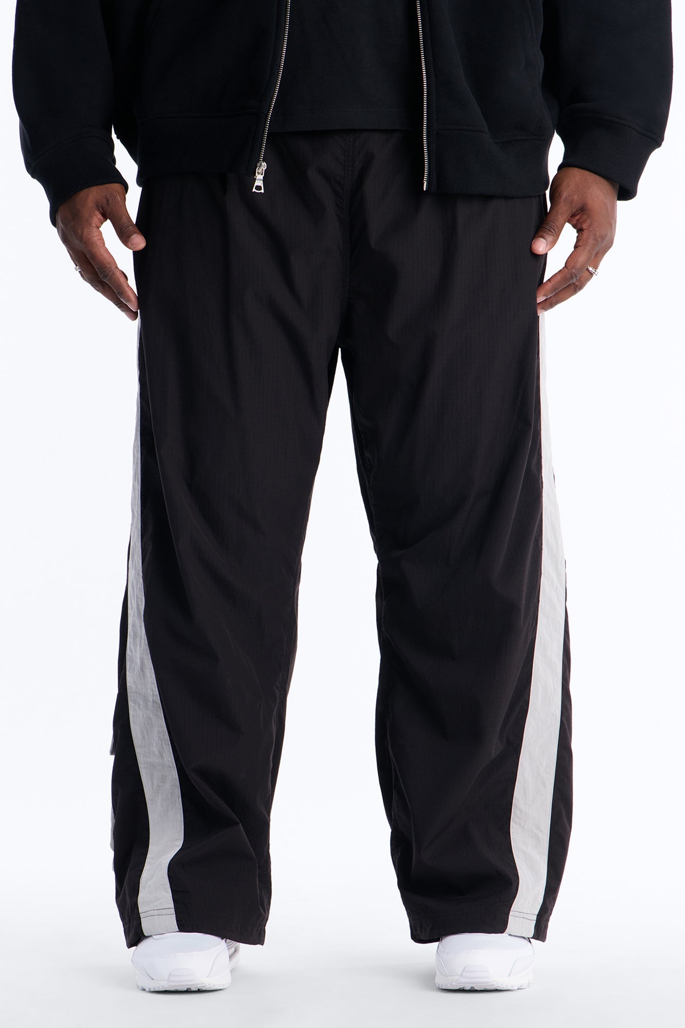 Wide Leg Rear All Over Pocket Tech Pant - Black Fashion Nova