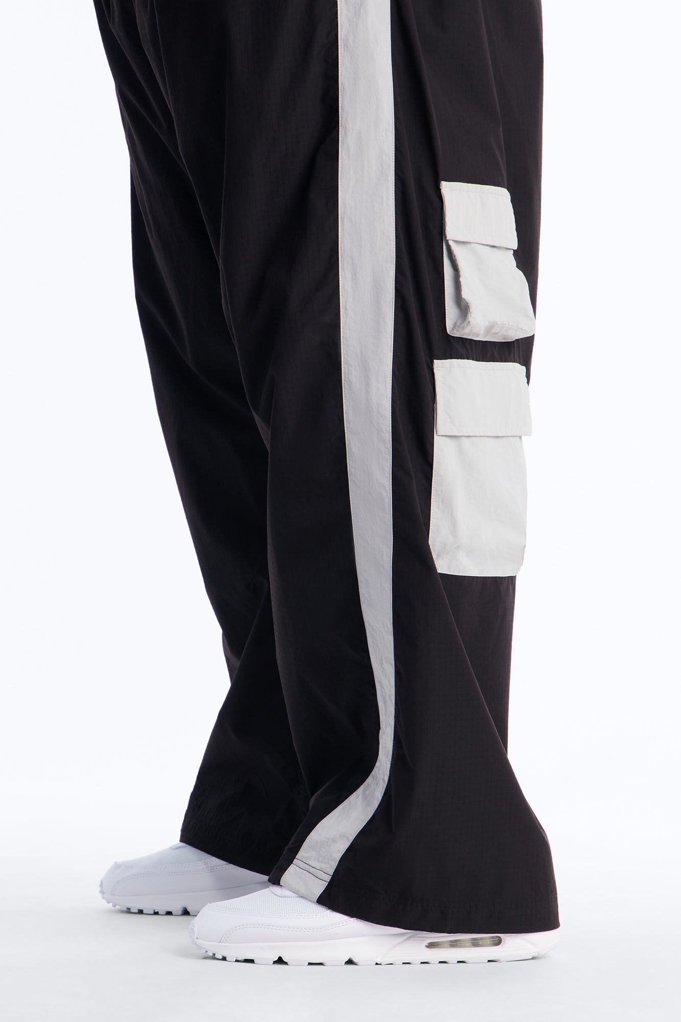 Wide Leg Rear All Over Pocket Tech Pant - Black Fashion Nova