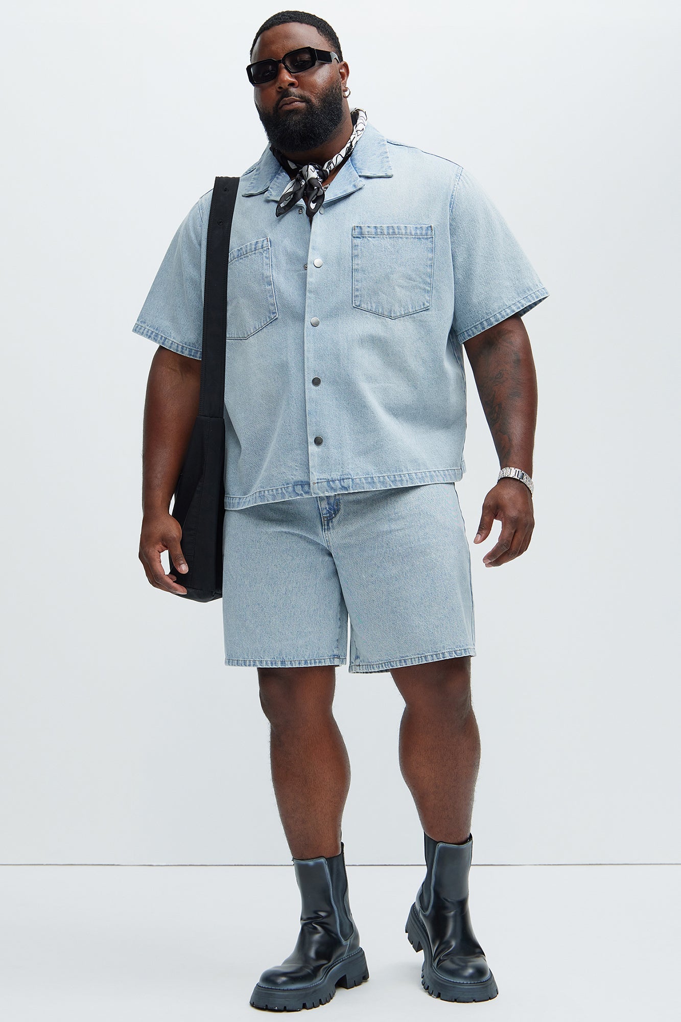 Colin True Denim Button Up Shirt - Light Blue Wash Fashion Nova