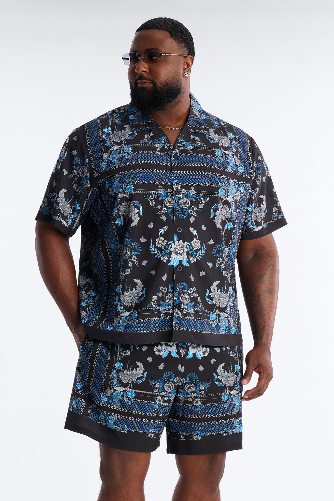 Relaxed Mirage Bloom Cuban Collar Button Shirt - Black Fashion Nova