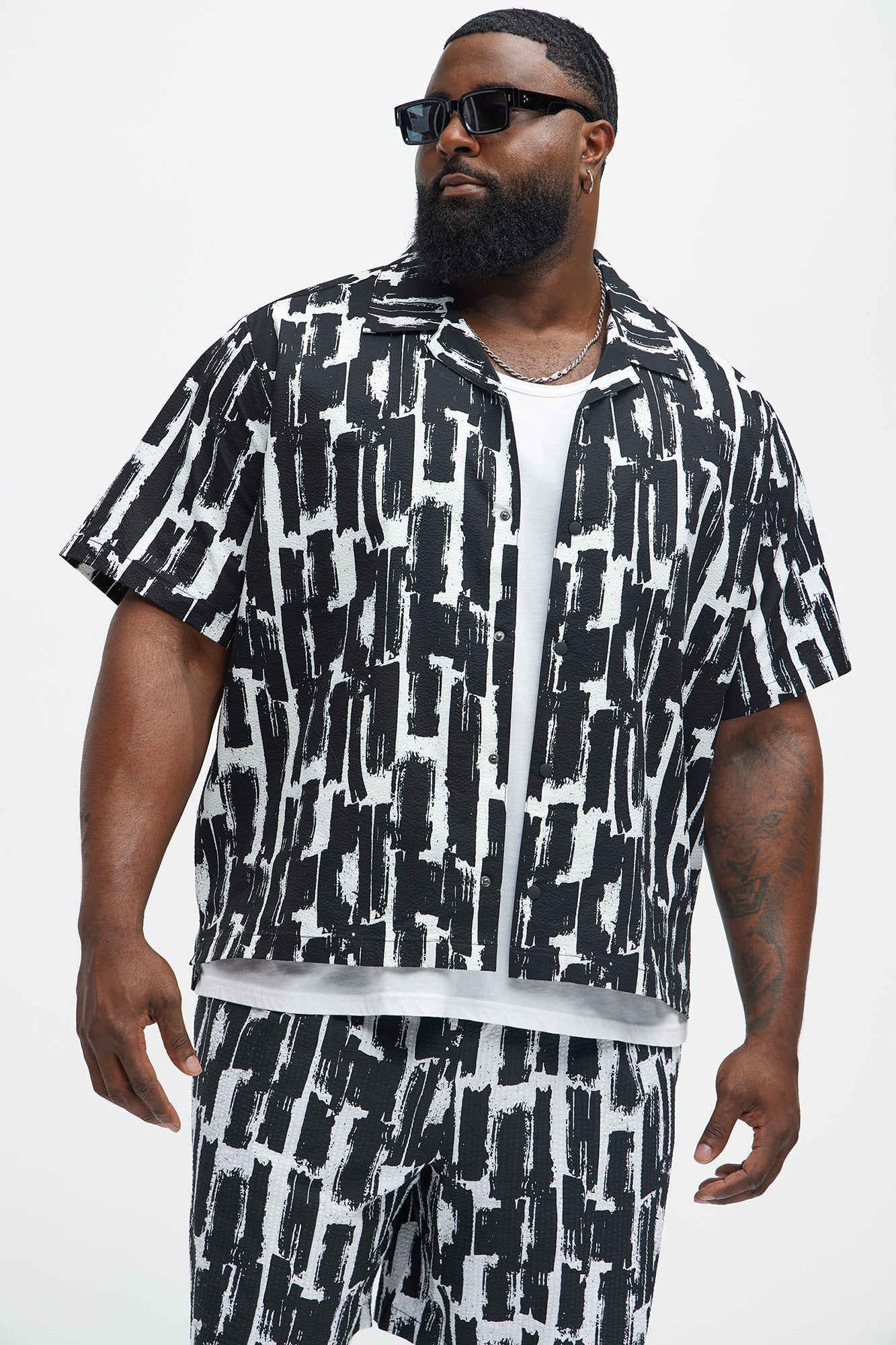 Seersucker Printed Short Sleeve Cuban Collar Shirt - Black/combo Fashion Nova