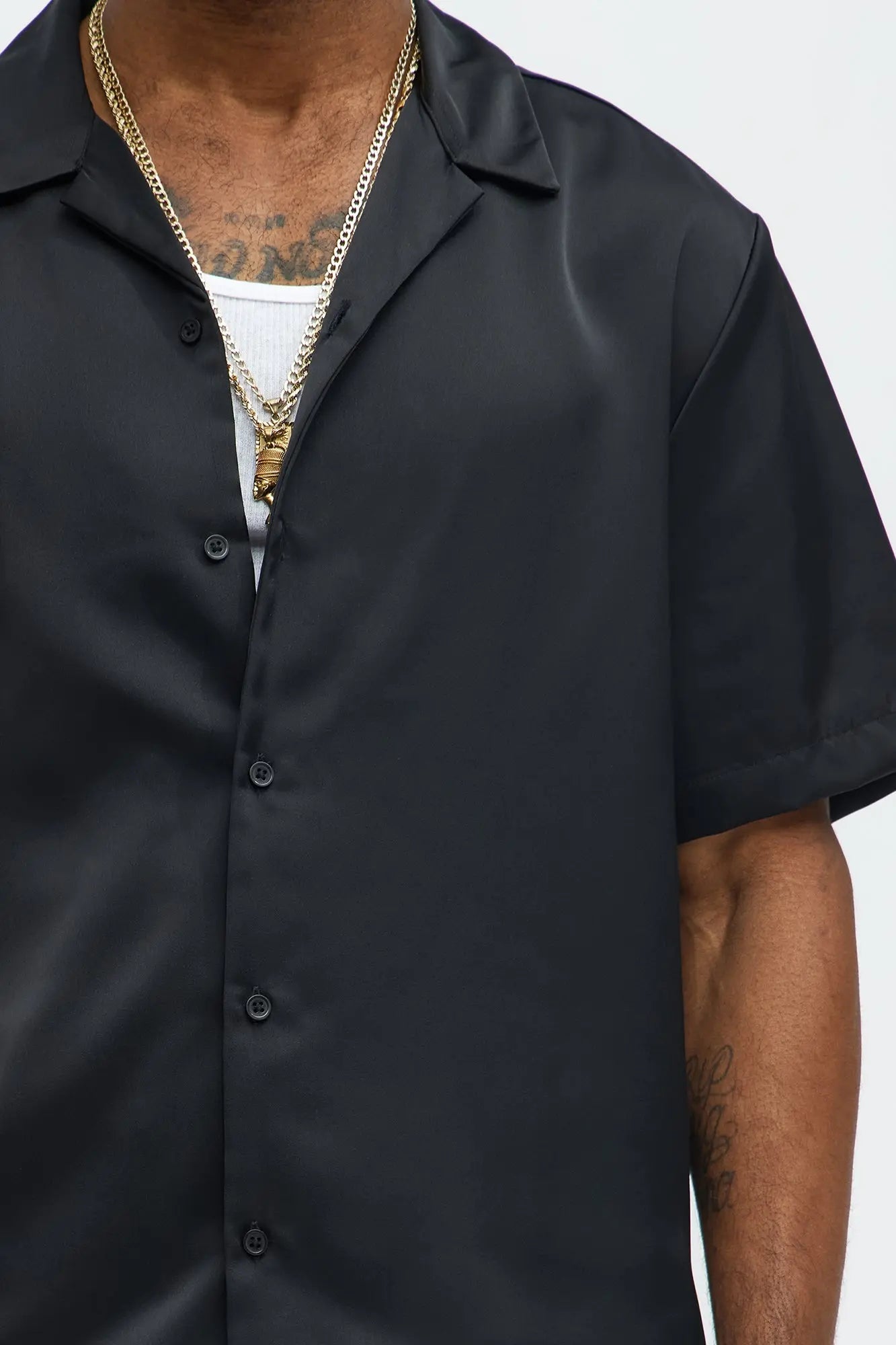Links Satin Short Sleeve Button Up Shirt - Black Fashion Nova