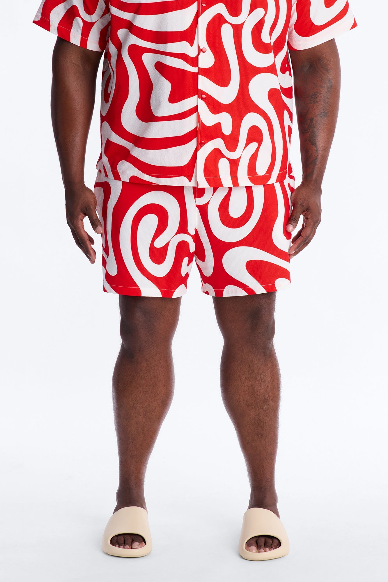 Groovy Abstract Printed Seersucker Swim Trunk 6″ - Red Fashion Nova